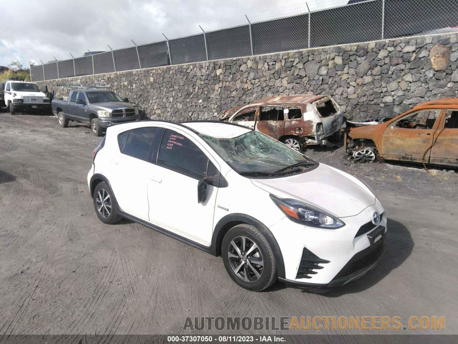 JTDKDTB35J1610607 TOYOTA PRIUS C 2018