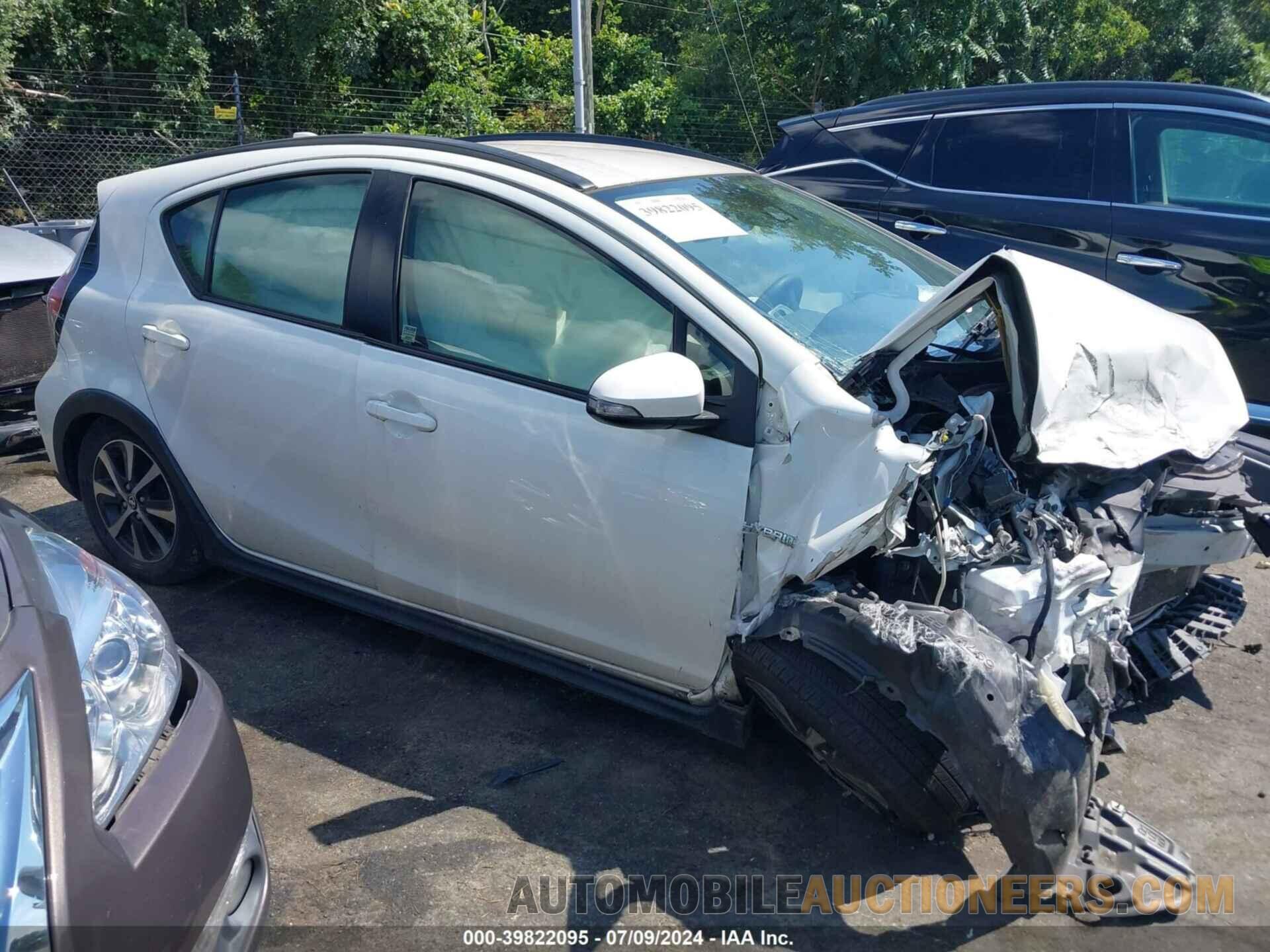 JTDKDTB35J1611918 TOYOTA PRIUS C 2018