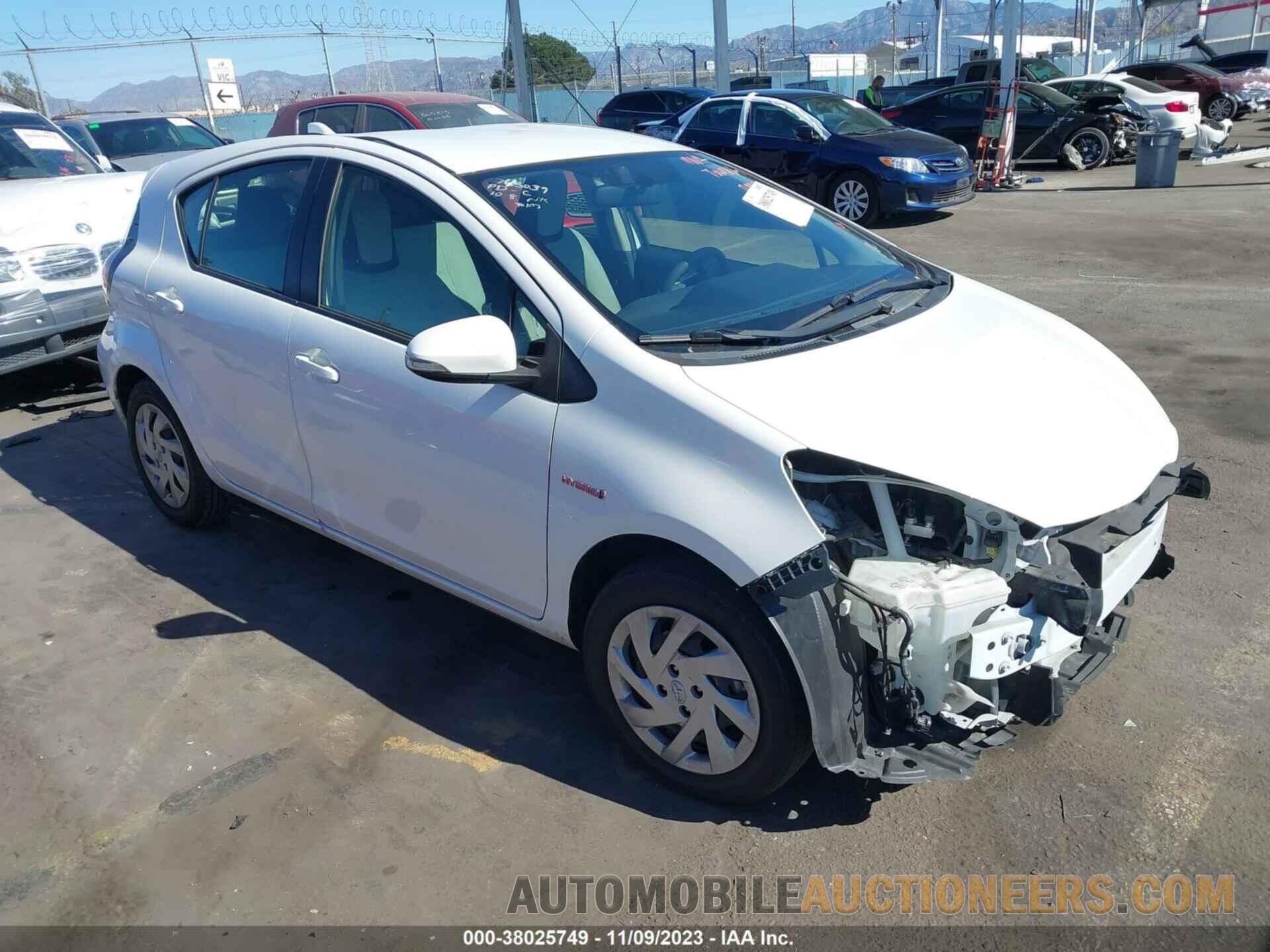 JTDKDTB36F1576541 TOYOTA PRIUS C 2015