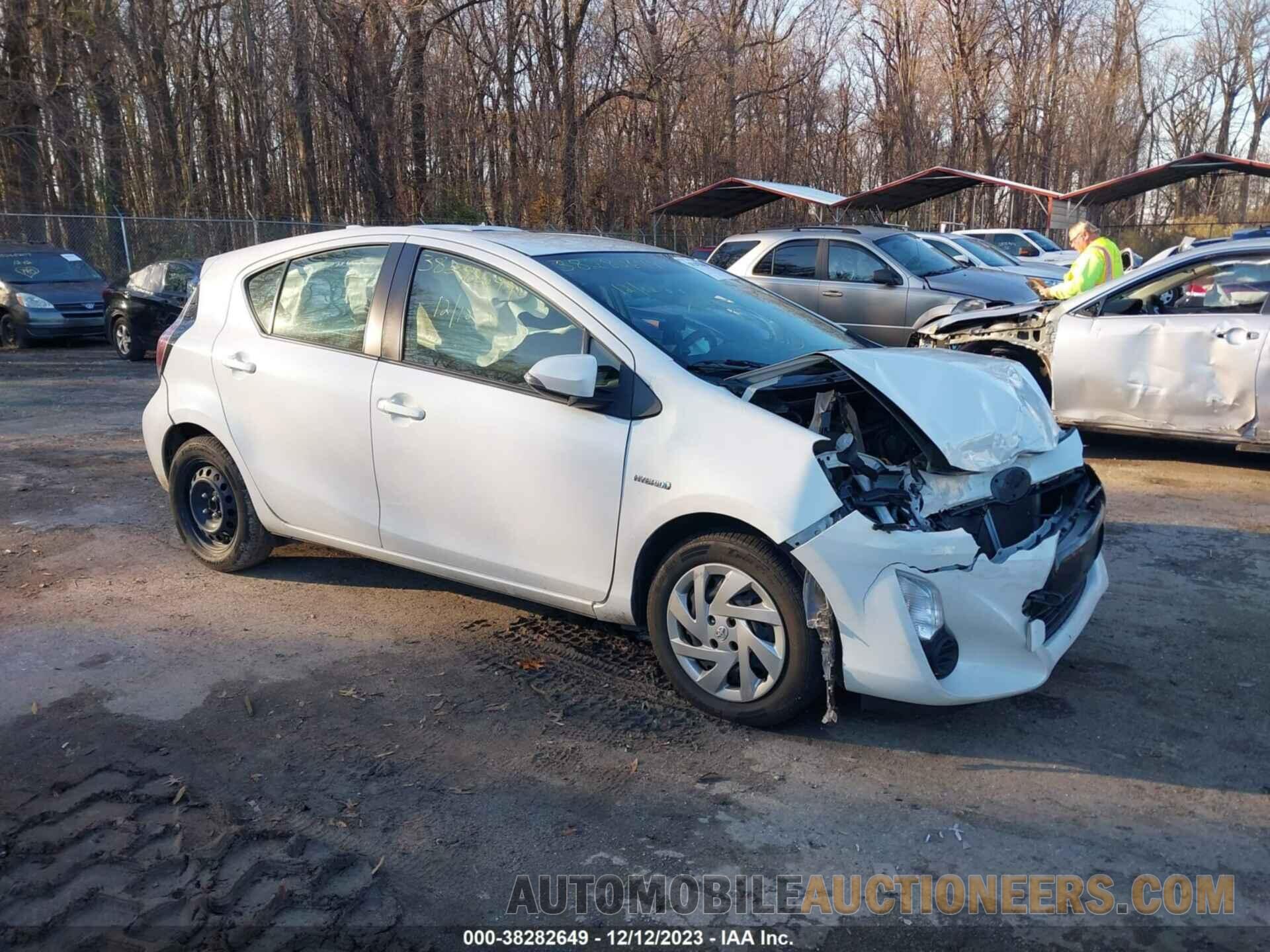 JTDKDTB36F1582128 TOYOTA PRIUS C 2015