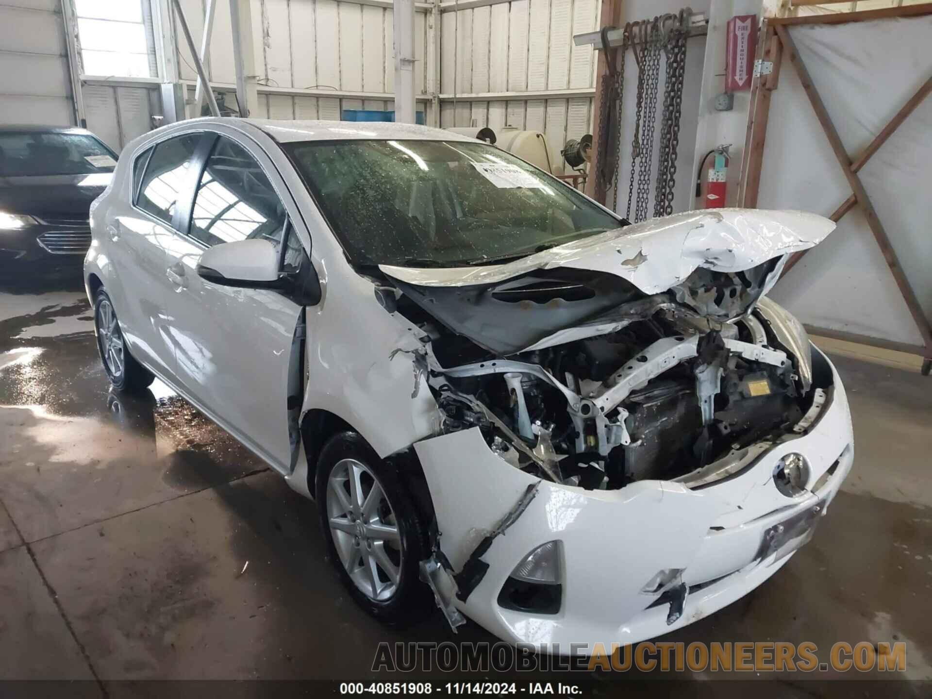 JTDKDTB37D1533677 TOYOTA PRIUS C 2013