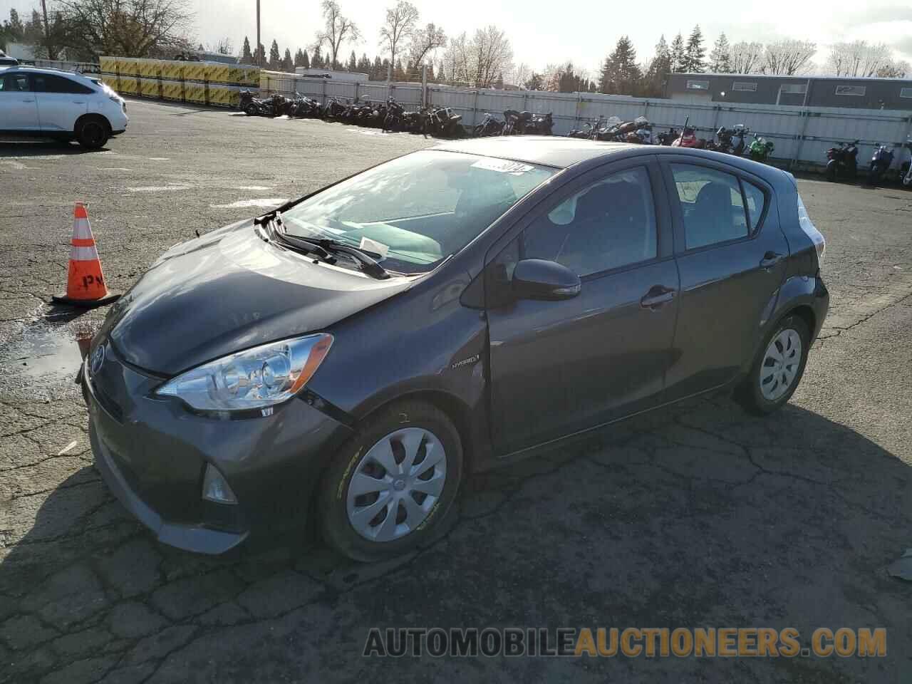 JTDKDTB37E1062700 TOYOTA PRIUS 2014