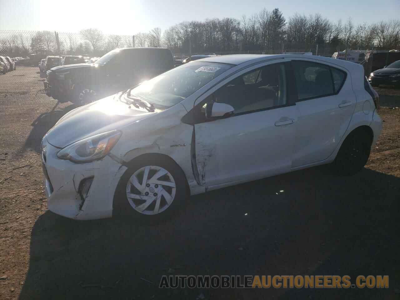 JTDKDTB37F1099957 TOYOTA PRIUS 2015