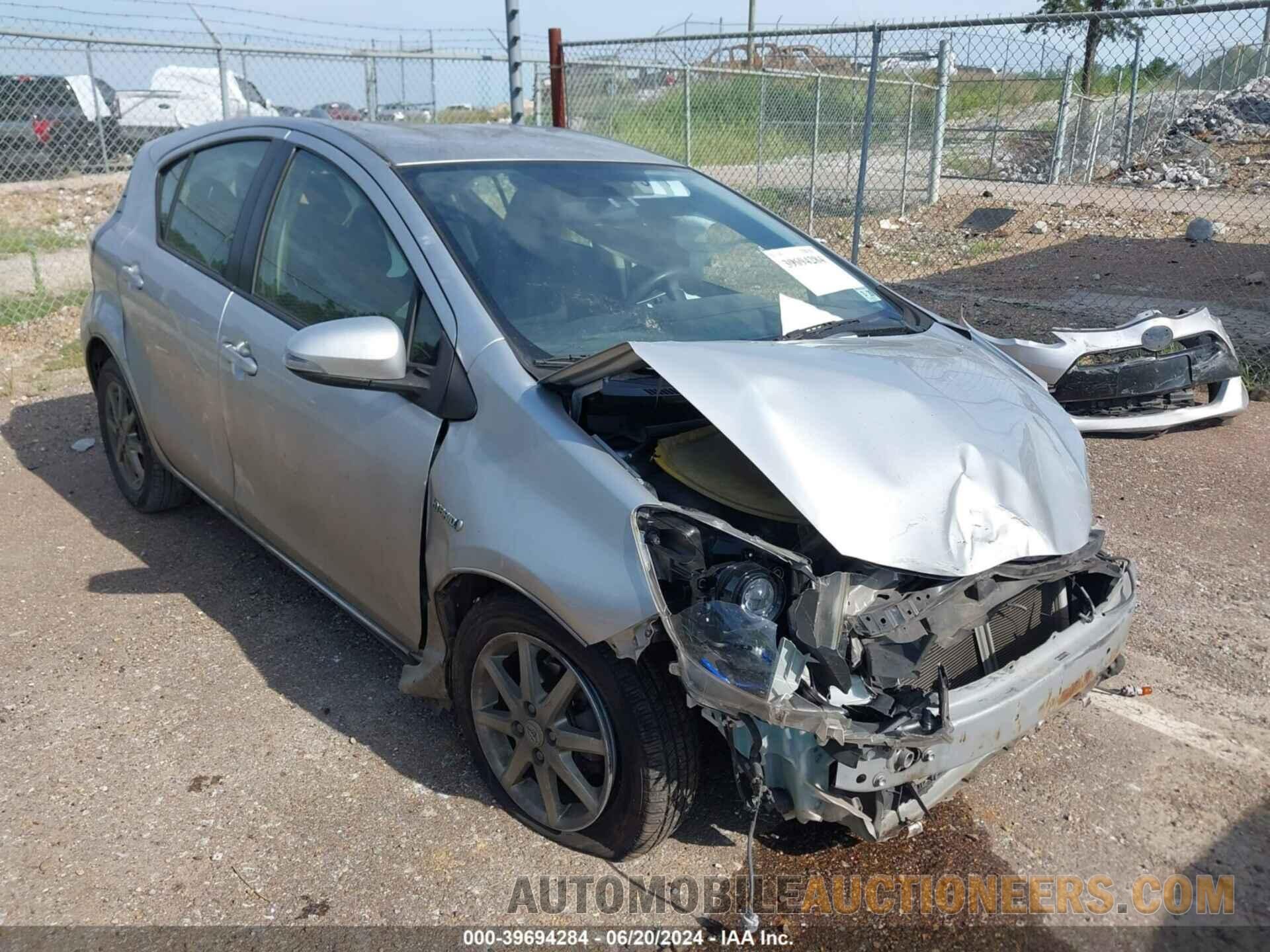 JTDKDTB37F1575804 TOYOTA PRIUS C 2015