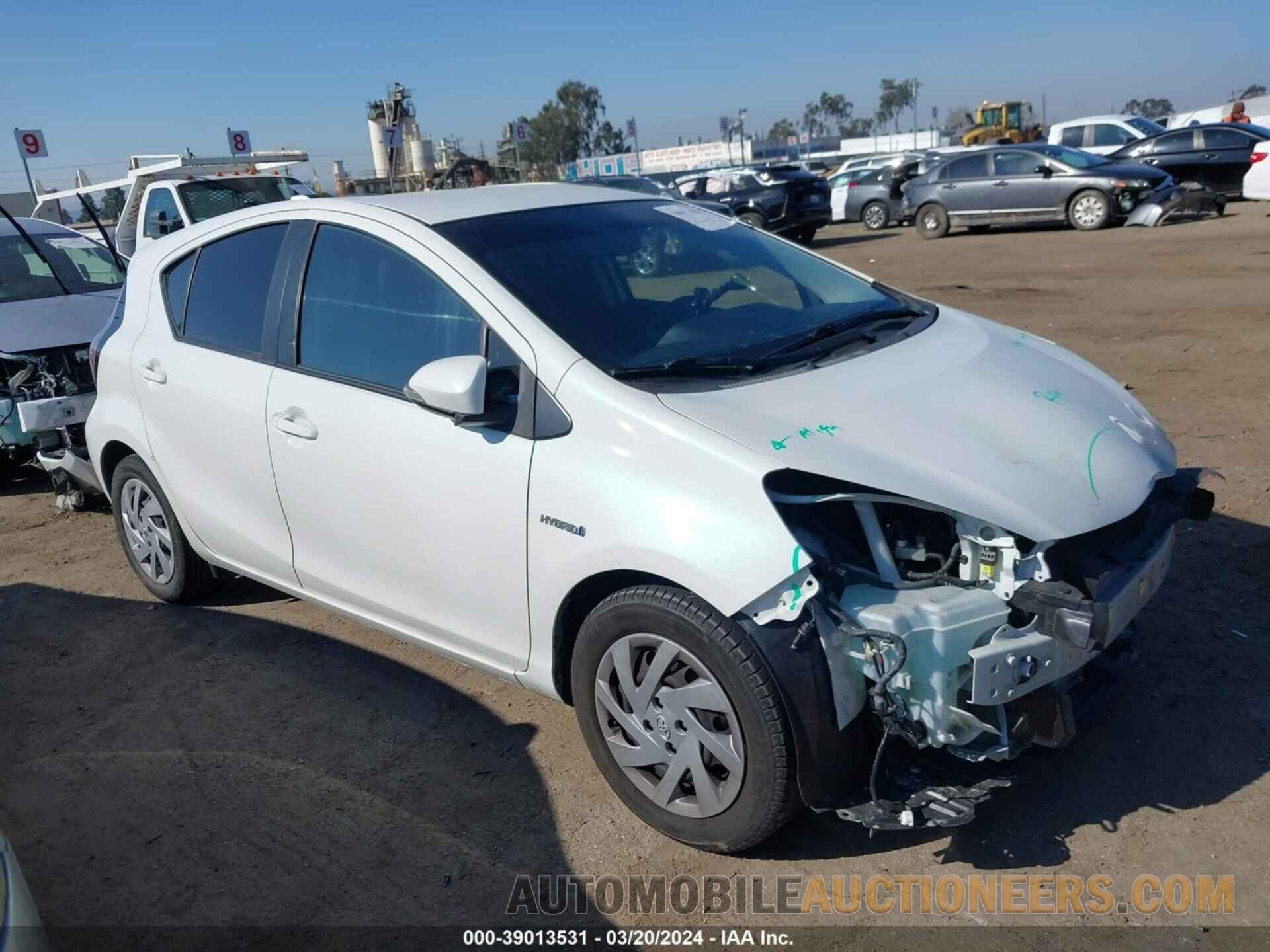 JTDKDTB37F1579187 TOYOTA PRIUS C 2015