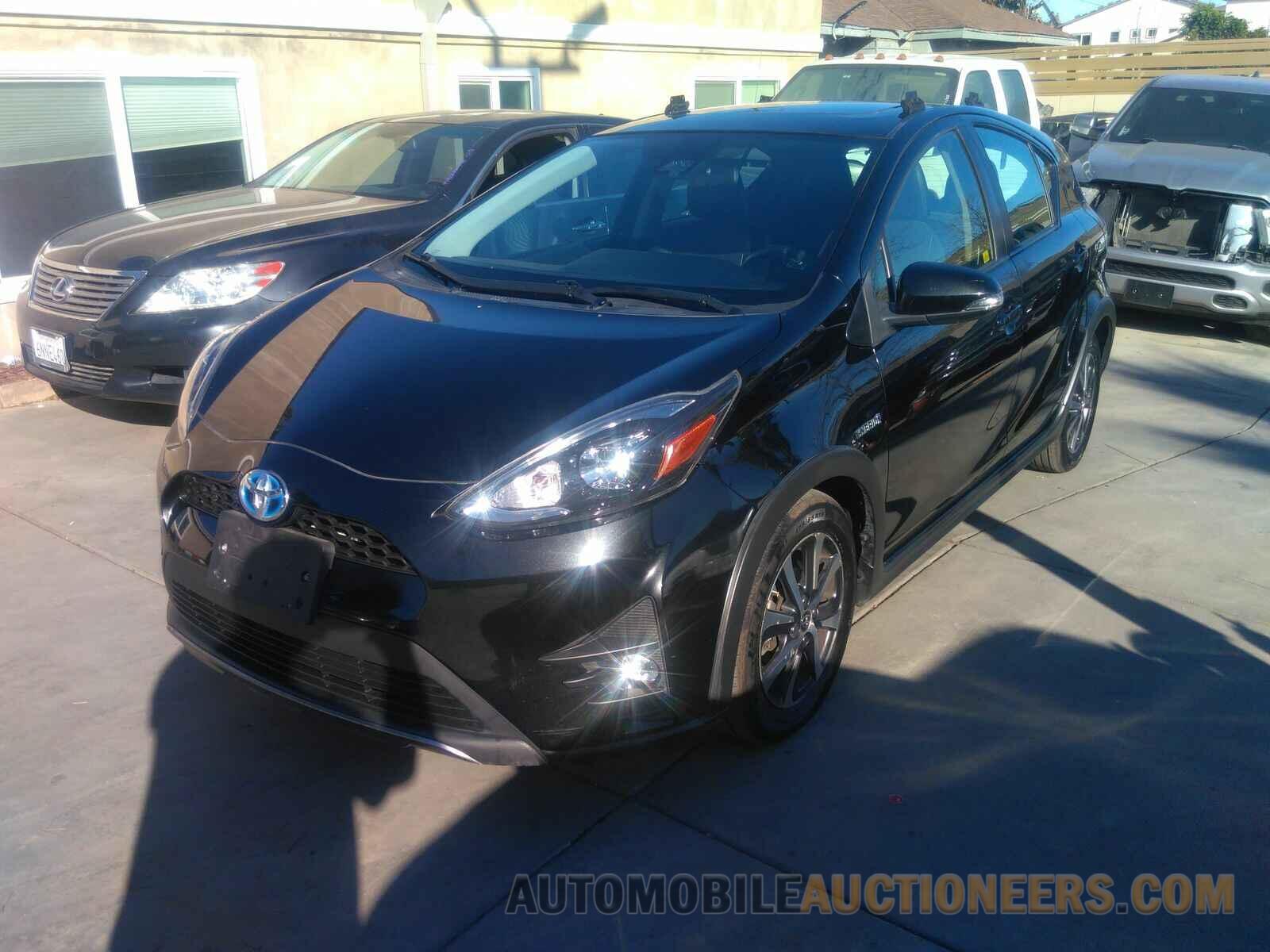 JTDKDTB37J1606719 Toyota Prius c 2018