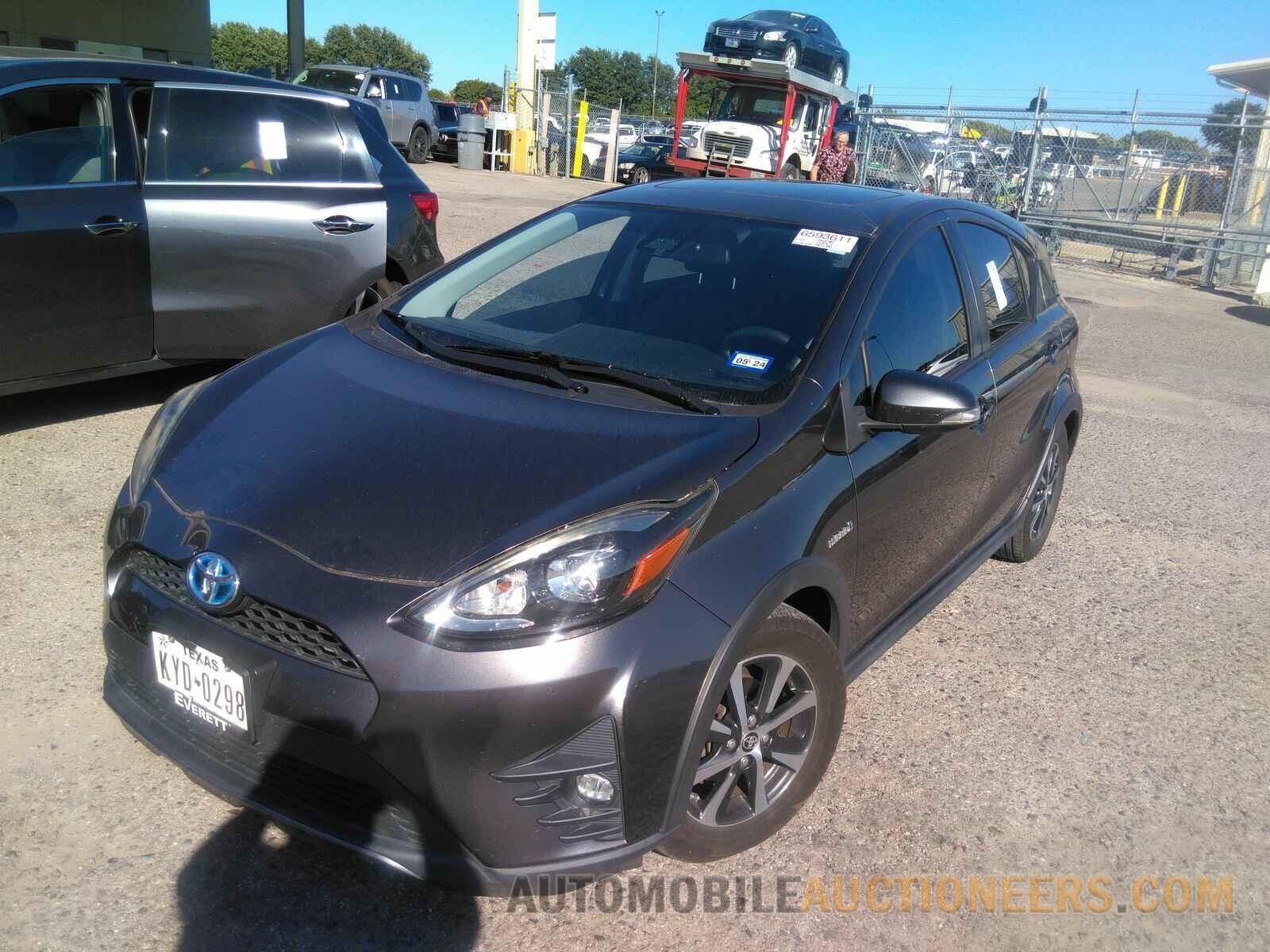 JTDKDTB37J1614870 Toyota Prius c 2018