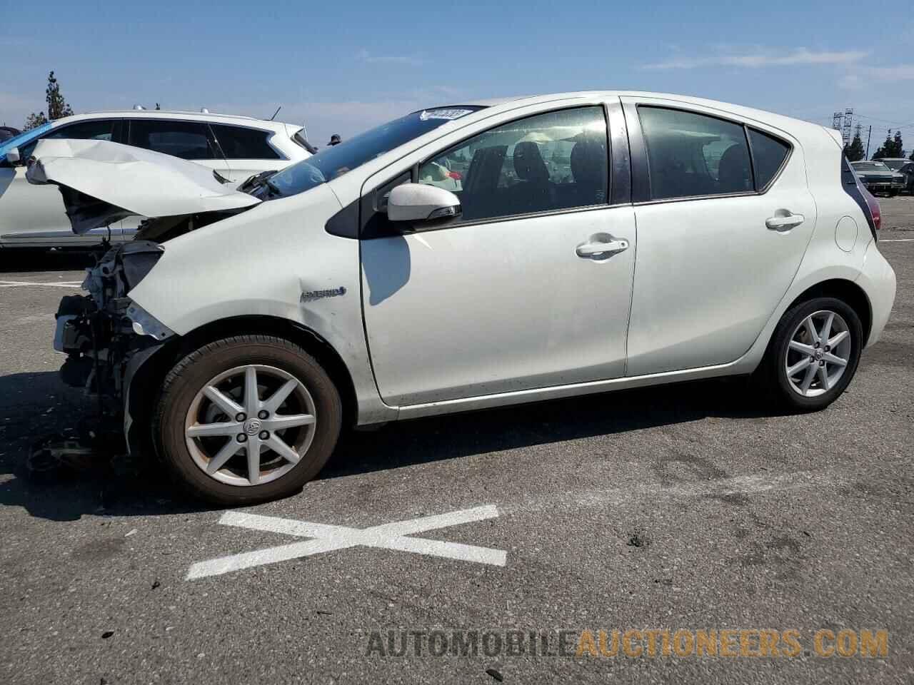 JTDKDTB39F1111395 TOYOTA PRIUS 2015