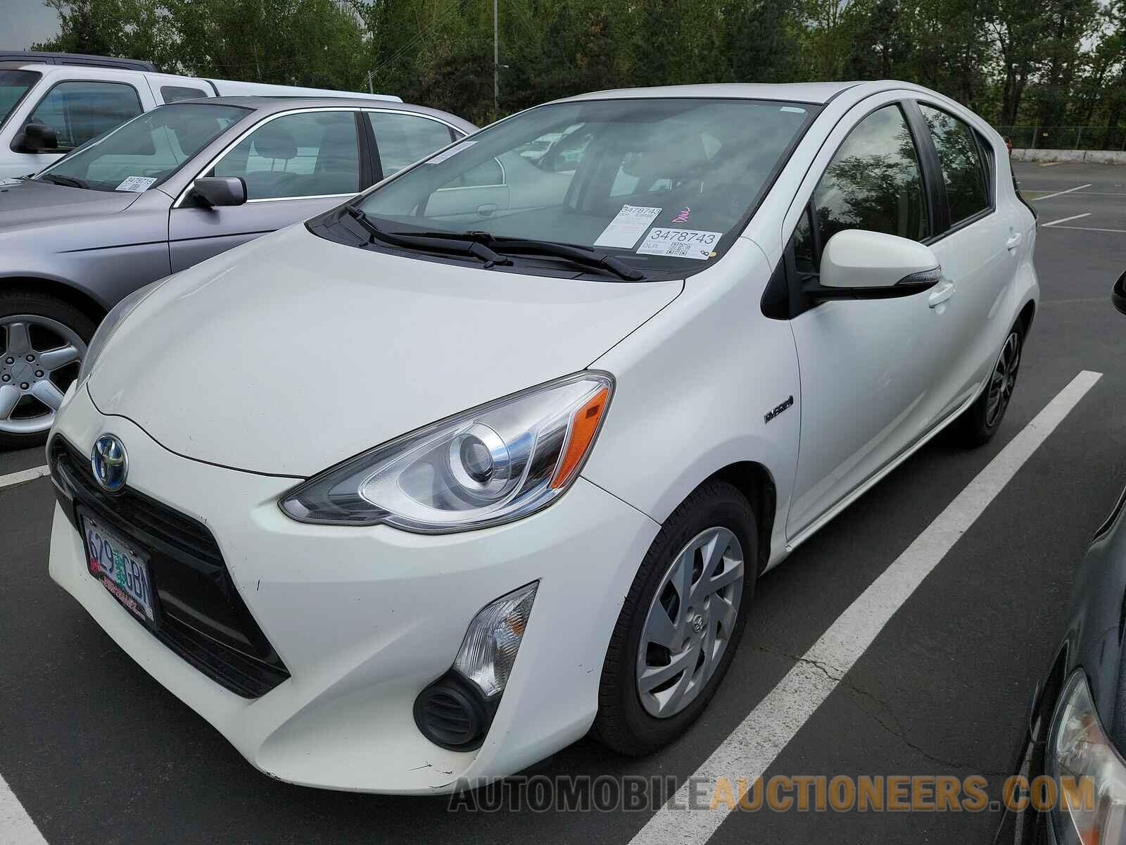 JTDKDTB39F1583483 Toyota Prius c 2015