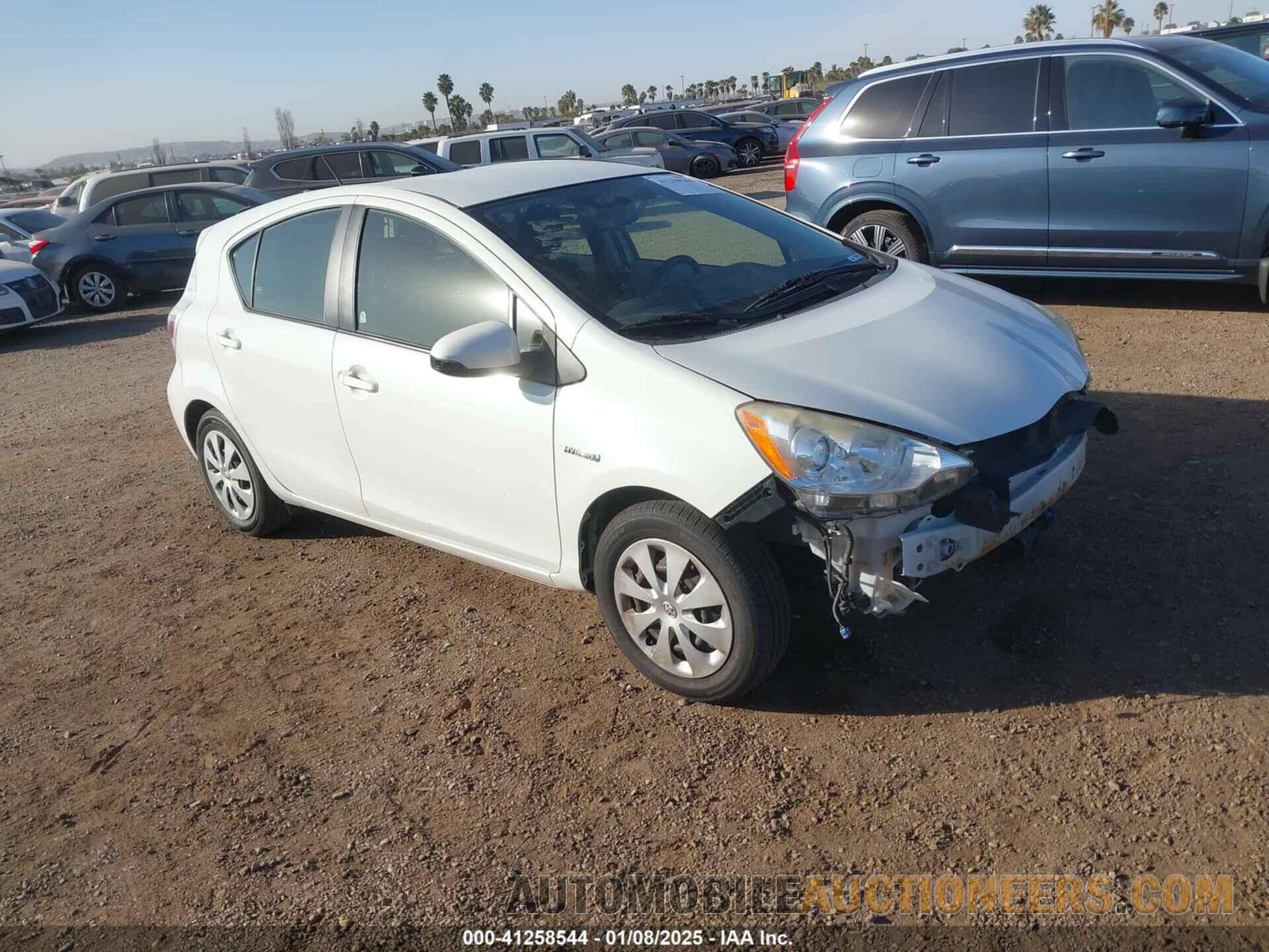 JTDKDTB3XE1086005 TOYOTA PRIUS C 2014