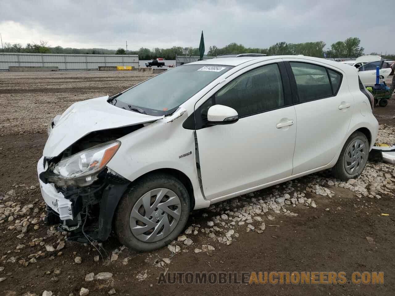 JTDKDTB3XG1132158 TOYOTA PRIUS 2016