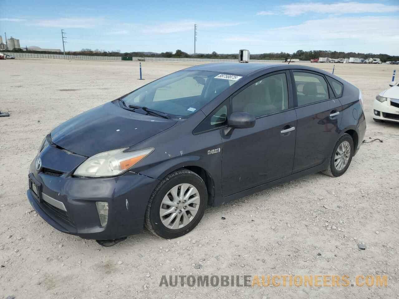 JTDKN3DP0D3037380 TOYOTA PRIUS 2013