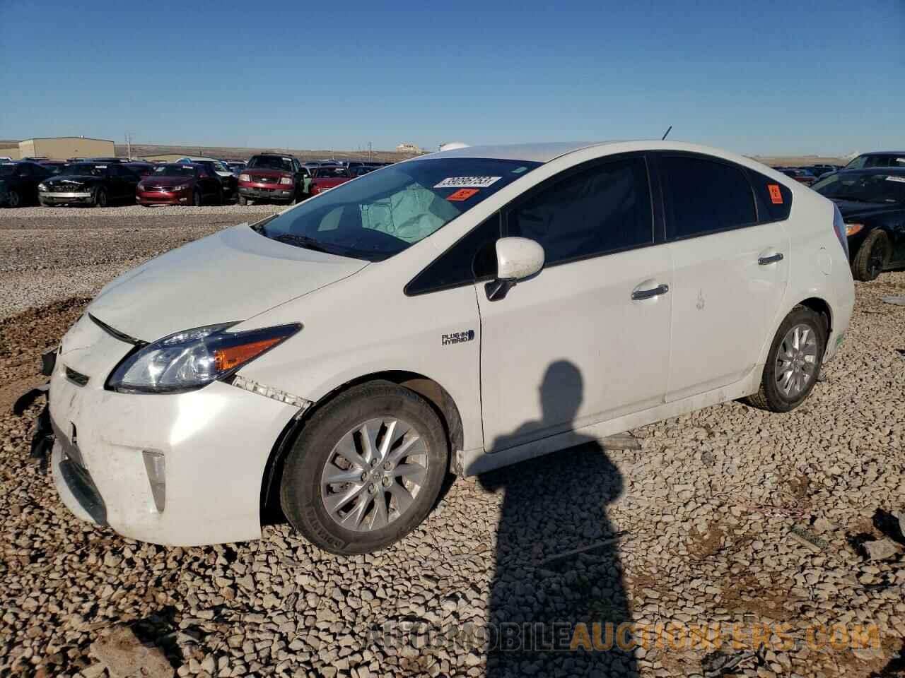 JTDKN3DP0F3067501 TOYOTA PRIUS 2015