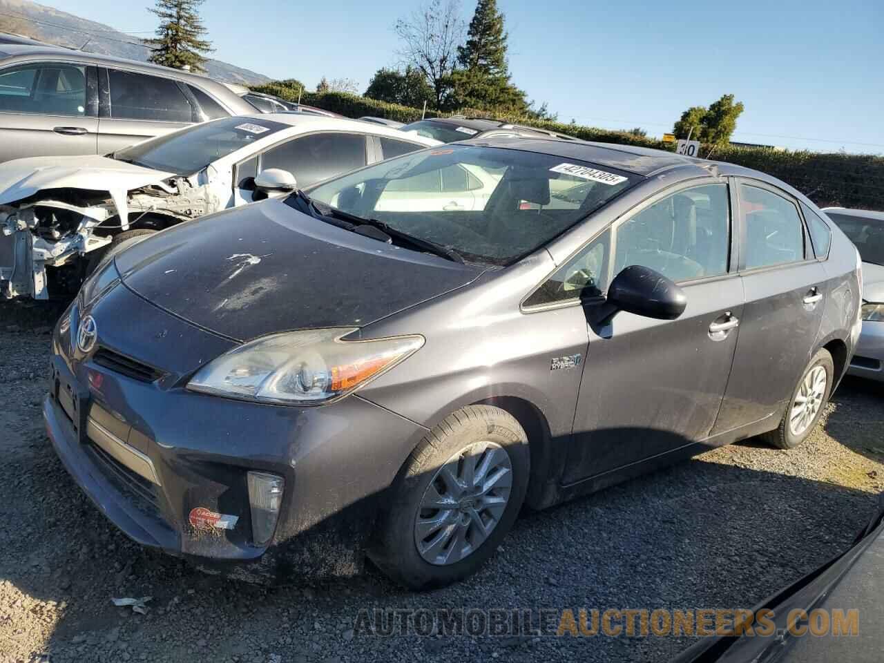 JTDKN3DP2F3069198 TOYOTA PRIUS 2015