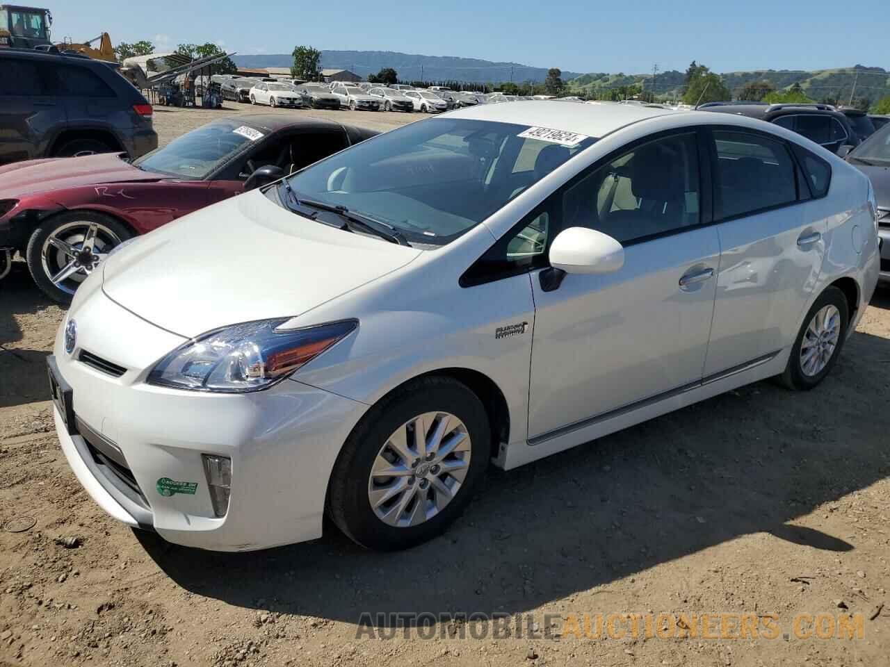 JTDKN3DP2F3074157 TOYOTA PRIUS 2015