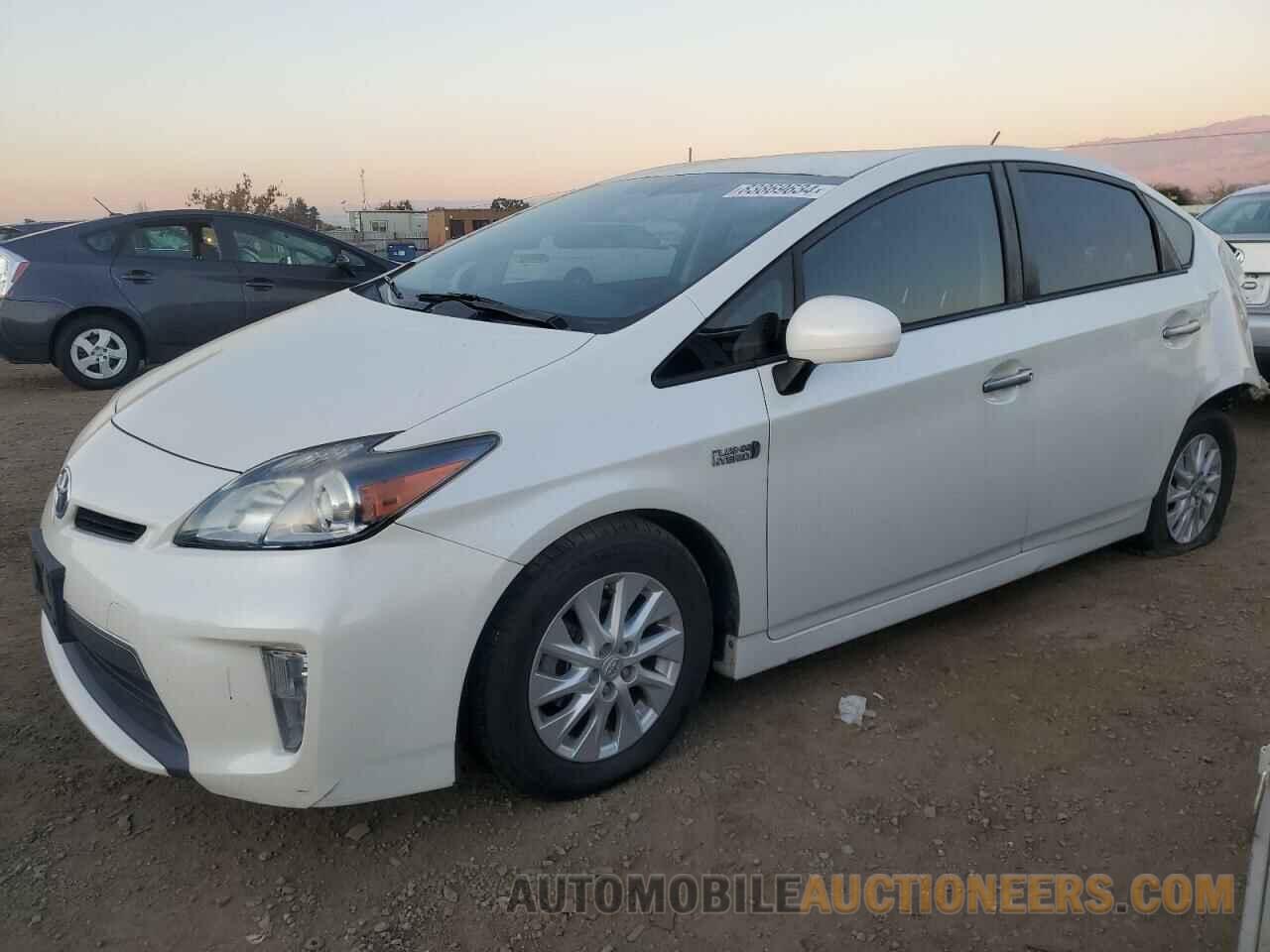 JTDKN3DP4E3056886 TOYOTA PRIUS 2014