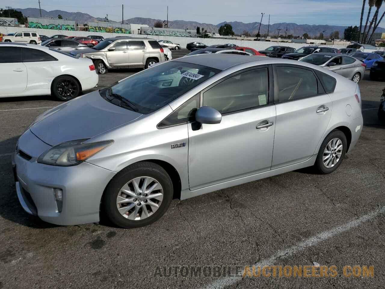 JTDKN3DP4E3063157 TOYOTA PRIUS 2014