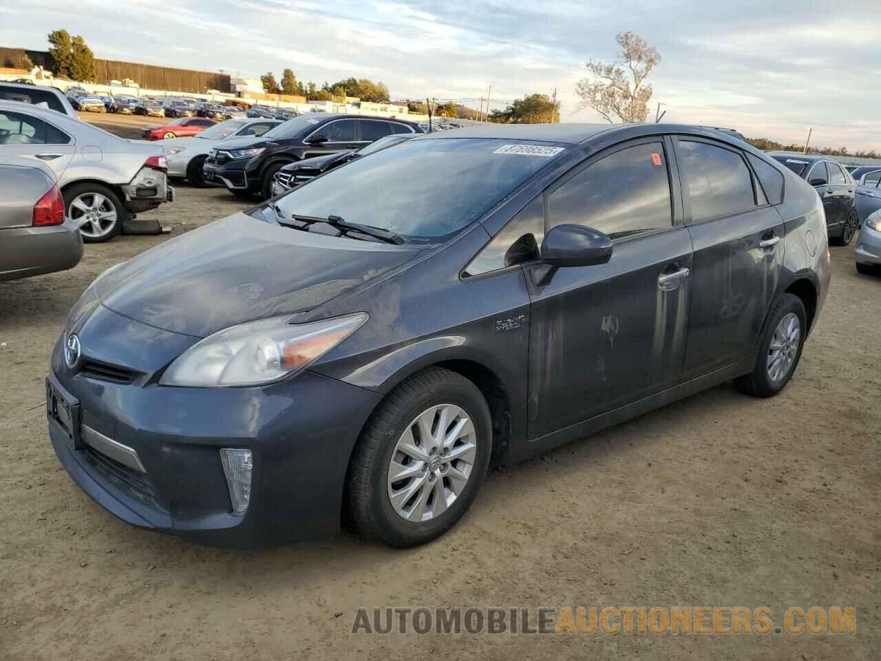 JTDKN3DP5D3038007 TOYOTA PRIUS 2013