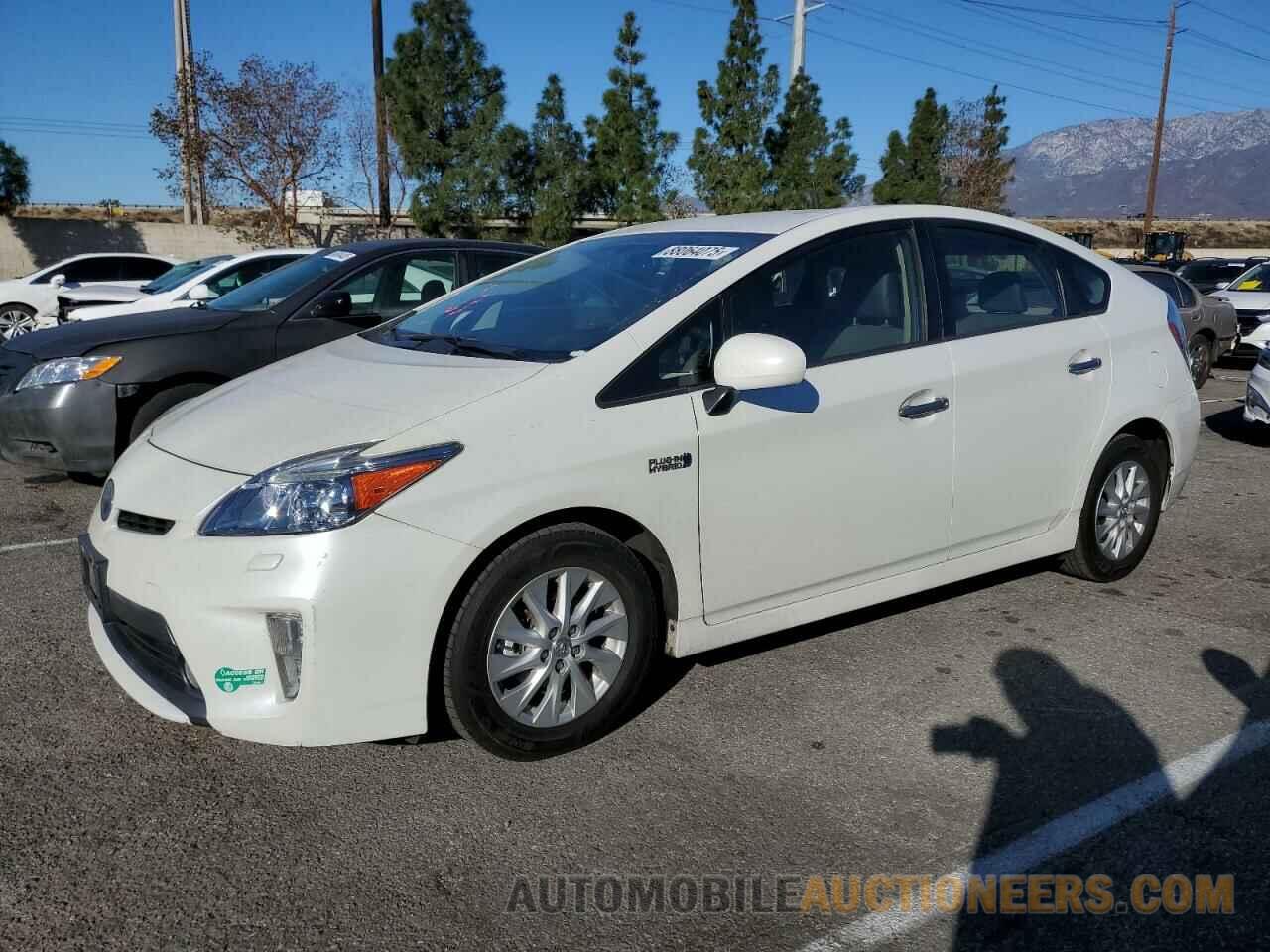 JTDKN3DP5D3048181 TOYOTA PRIUS 2013