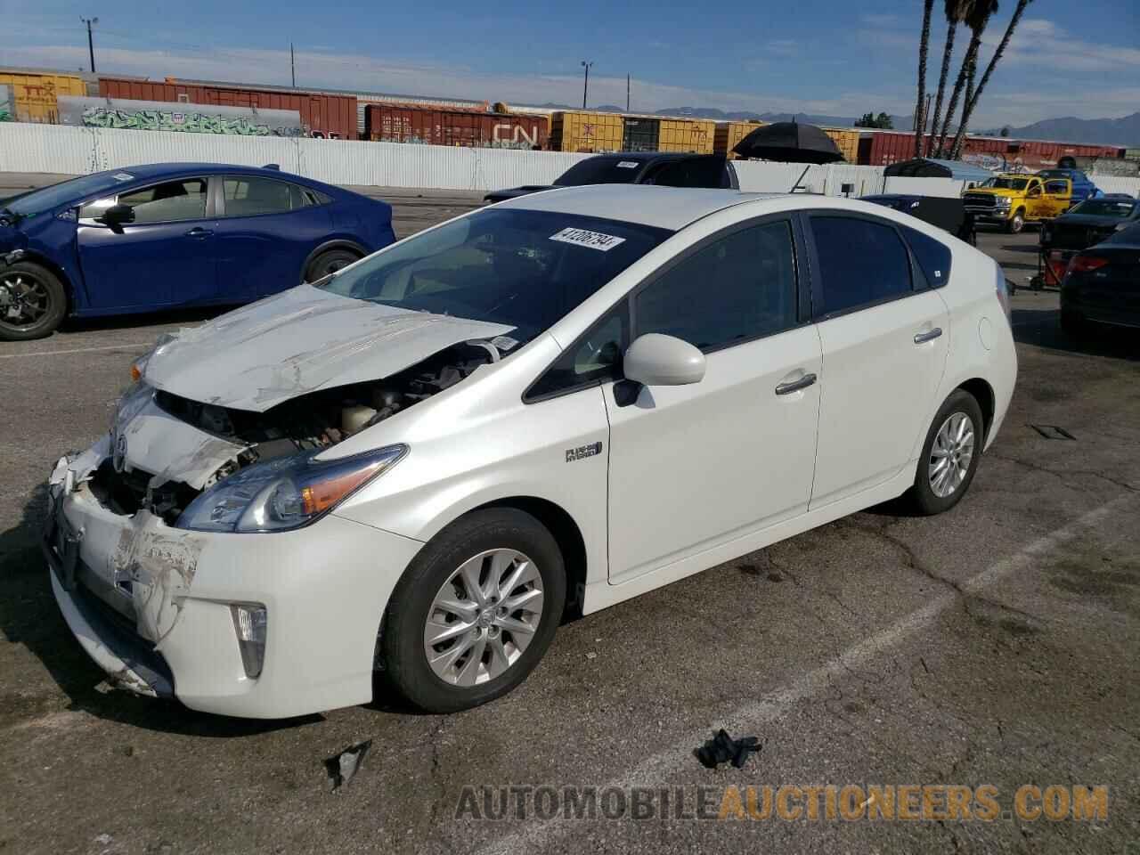 JTDKN3DP5F3071446 TOYOTA PRIUS 2015