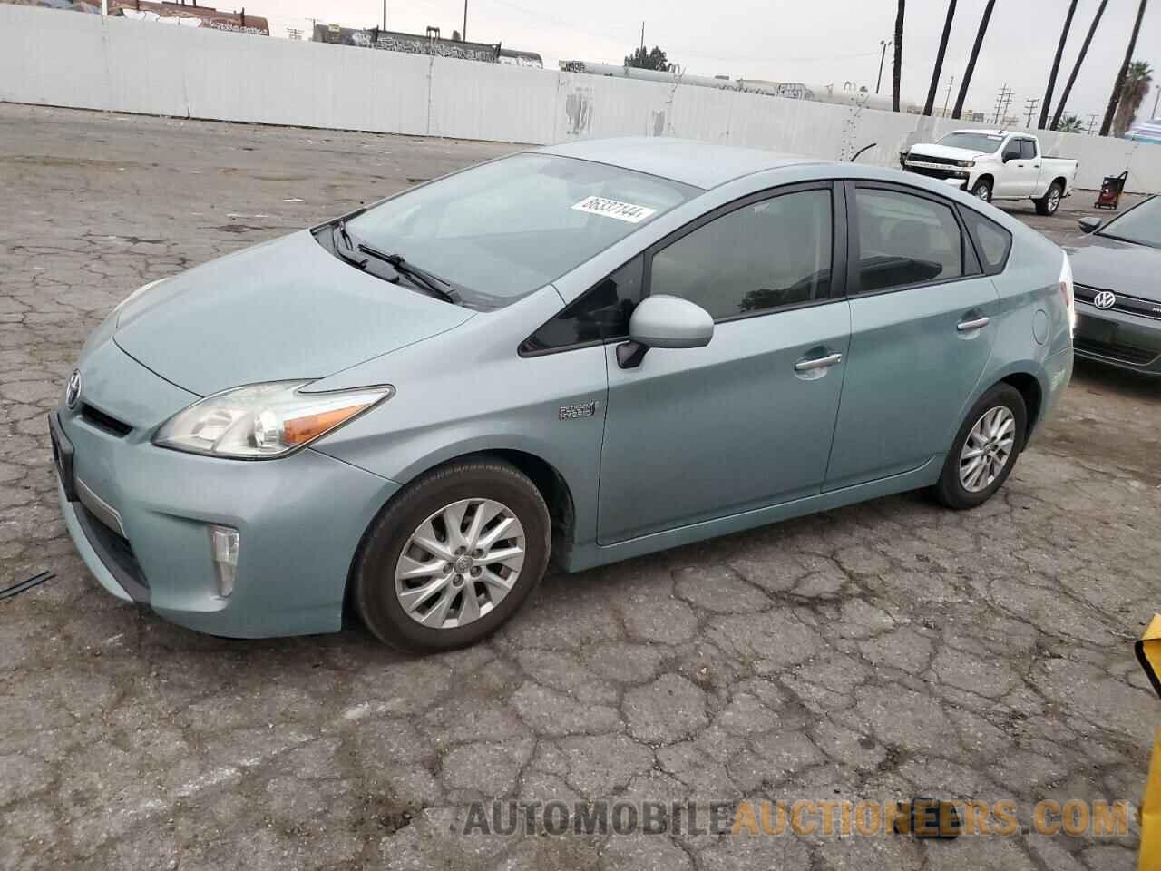 JTDKN3DP6D3040784 TOYOTA PRIUS 2013