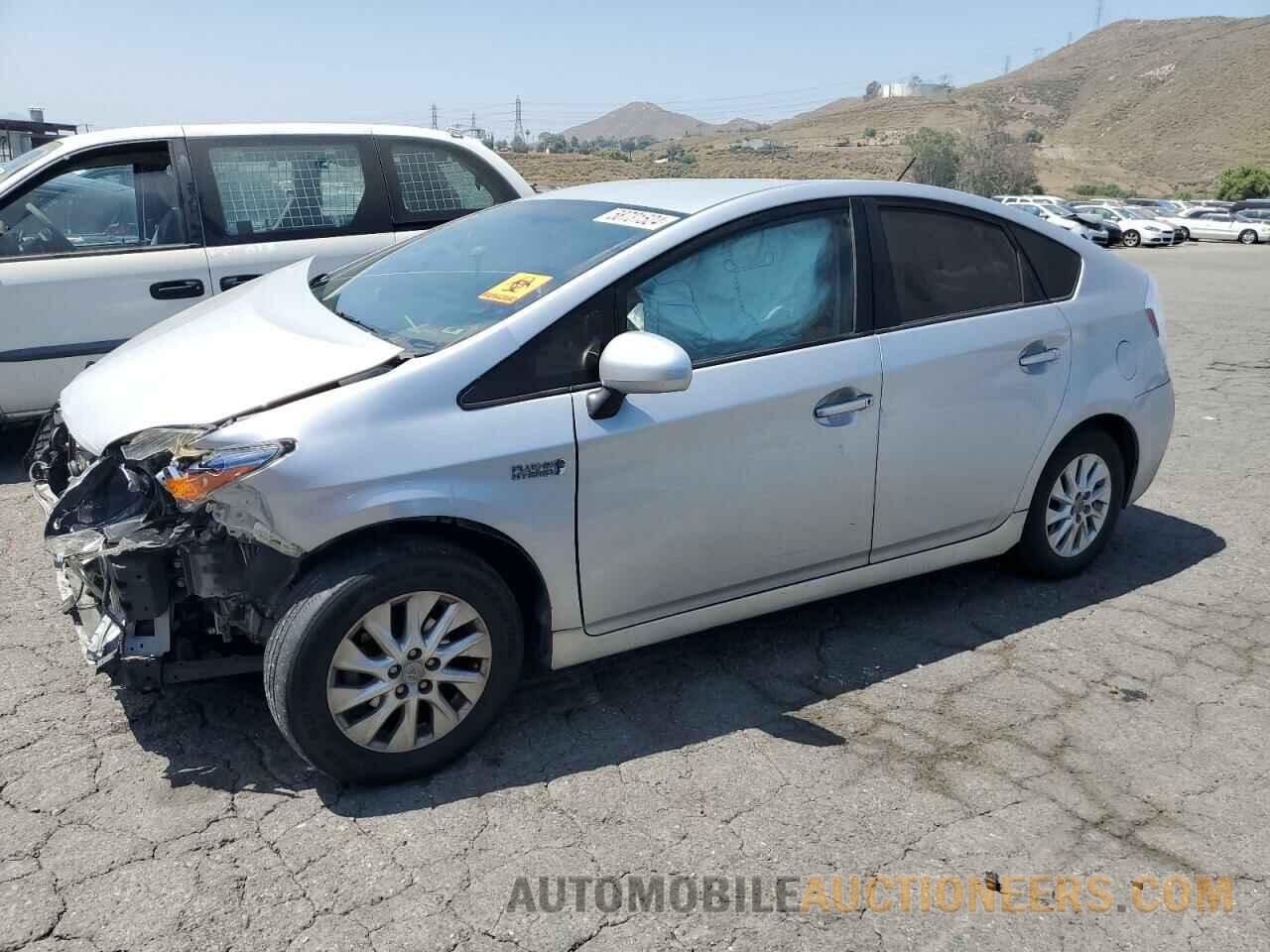 JTDKN3DP6F3071598 TOYOTA PRIUS 2015