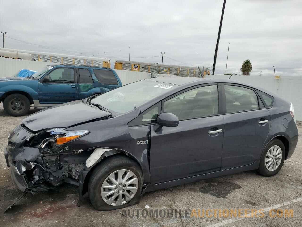 JTDKN3DP7F3073893 TOYOTA PRIUS 2015