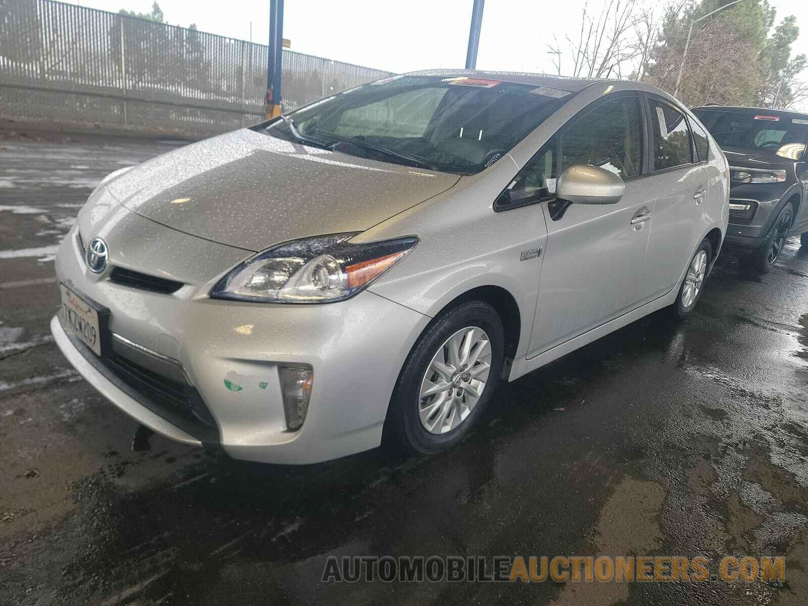 JTDKN3DP8F3073286 Toyota Prius Plug-In 2015