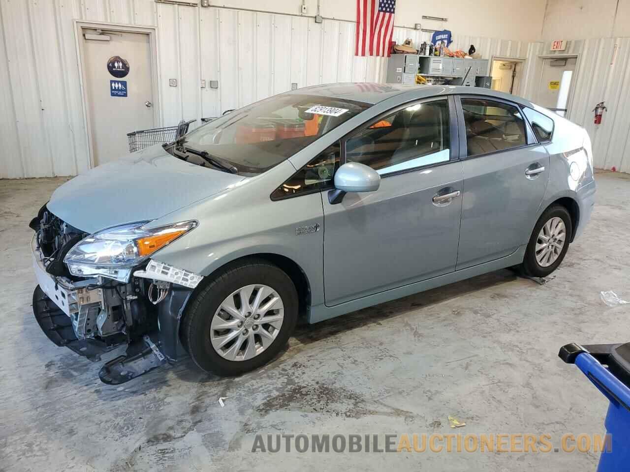 JTDKN3DPXD3033952 TOYOTA PRIUS 2013