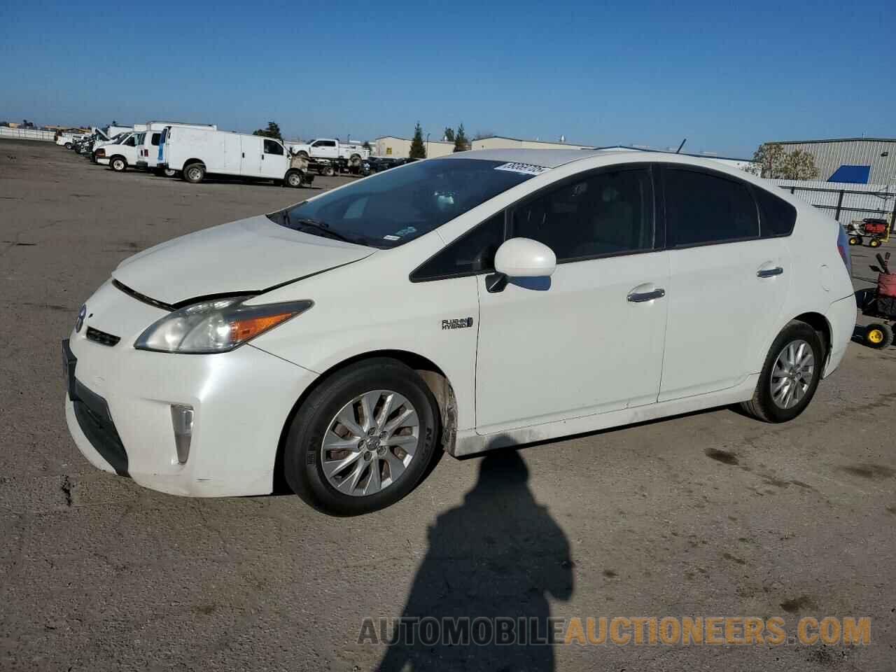 JTDKN3DPXE3052891 TOYOTA PRIUS 2014