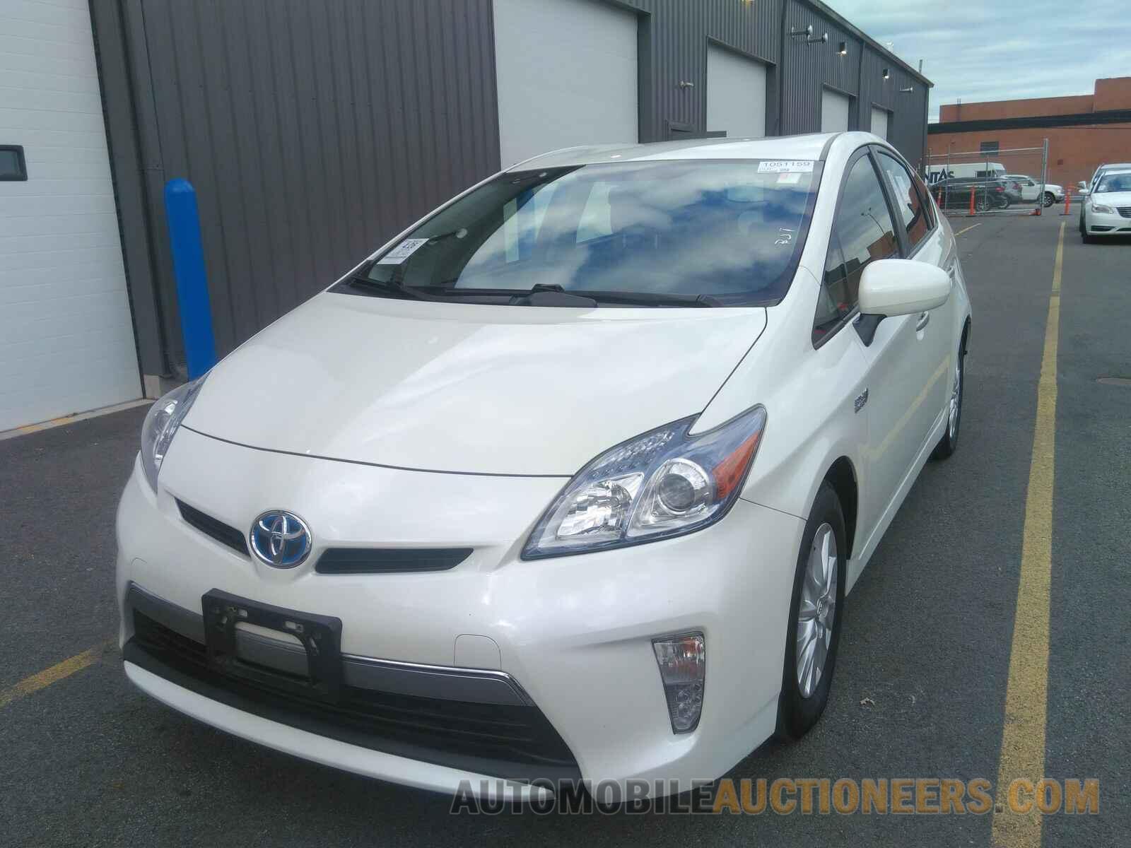 JTDKN3DPXF3066405 Toyota Prius Plug-In 2015