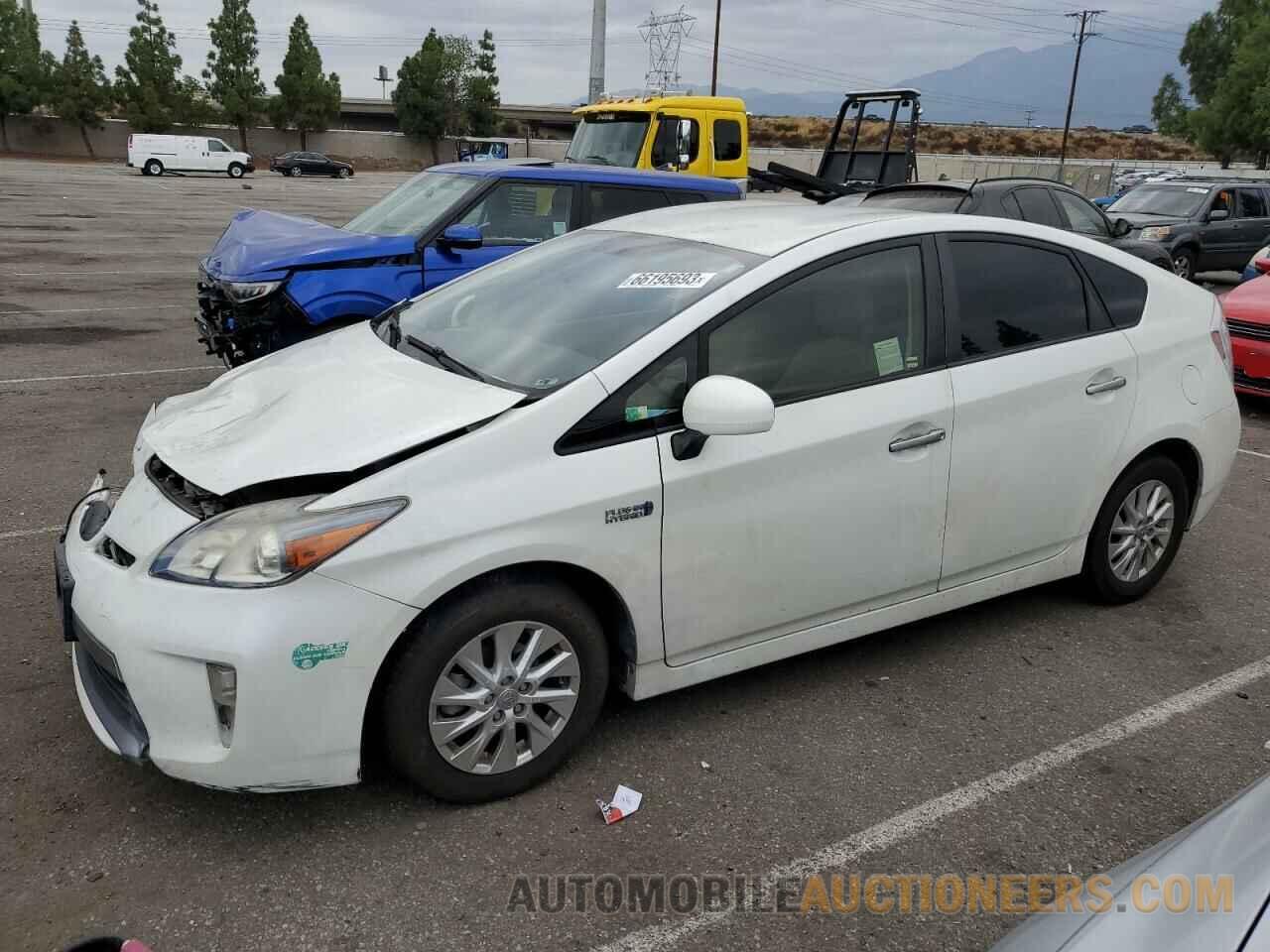 JTDKN3DPXF3066825 TOYOTA PRIUS 2015