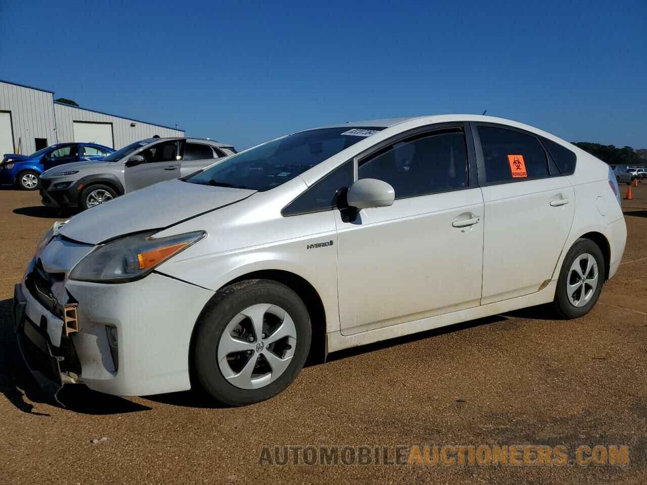 JTDKN3DU0D5586362 TOYOTA PRIUS 2013