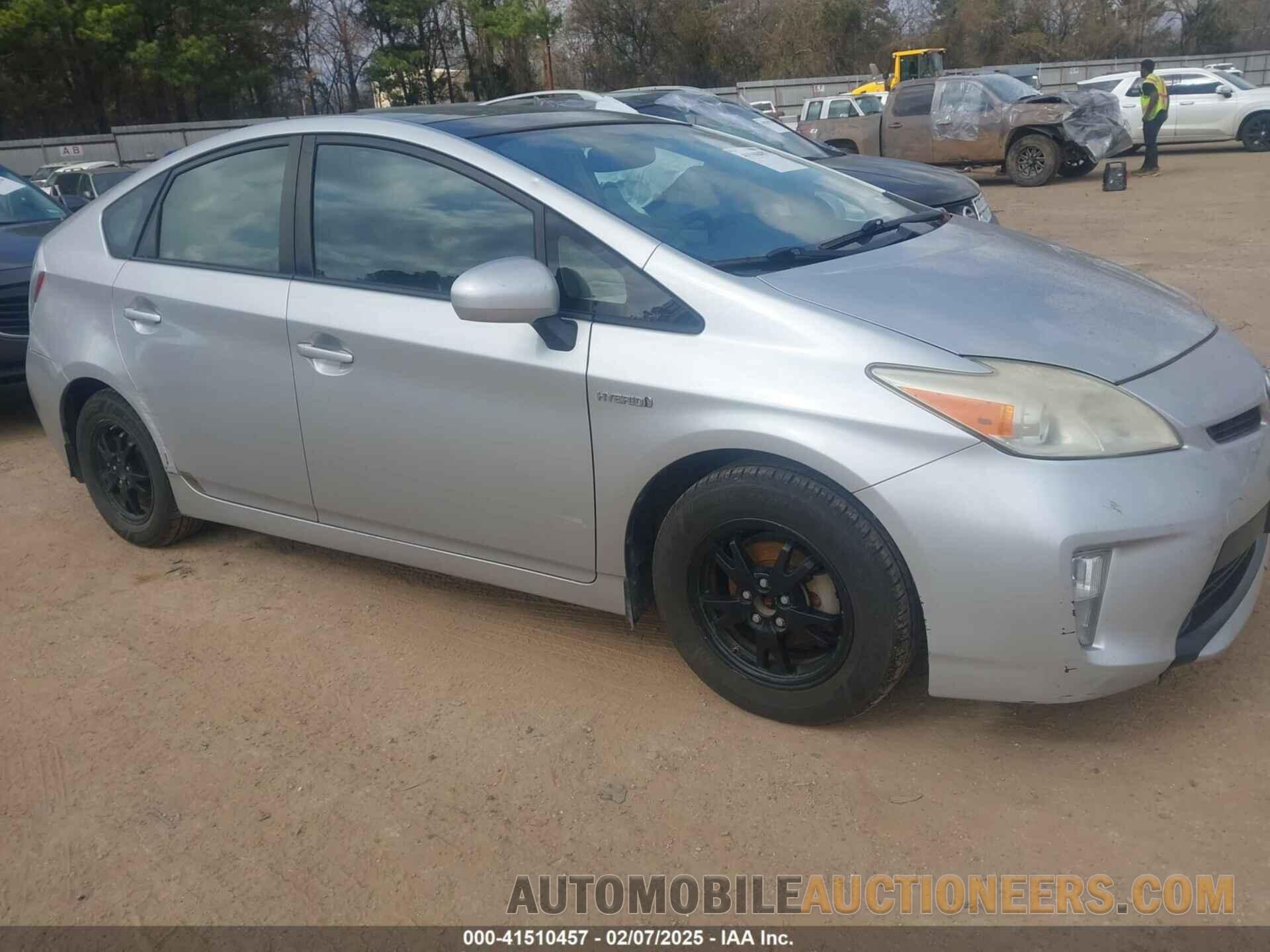 JTDKN3DU0D5632336 TOYOTA PRIUS 2013