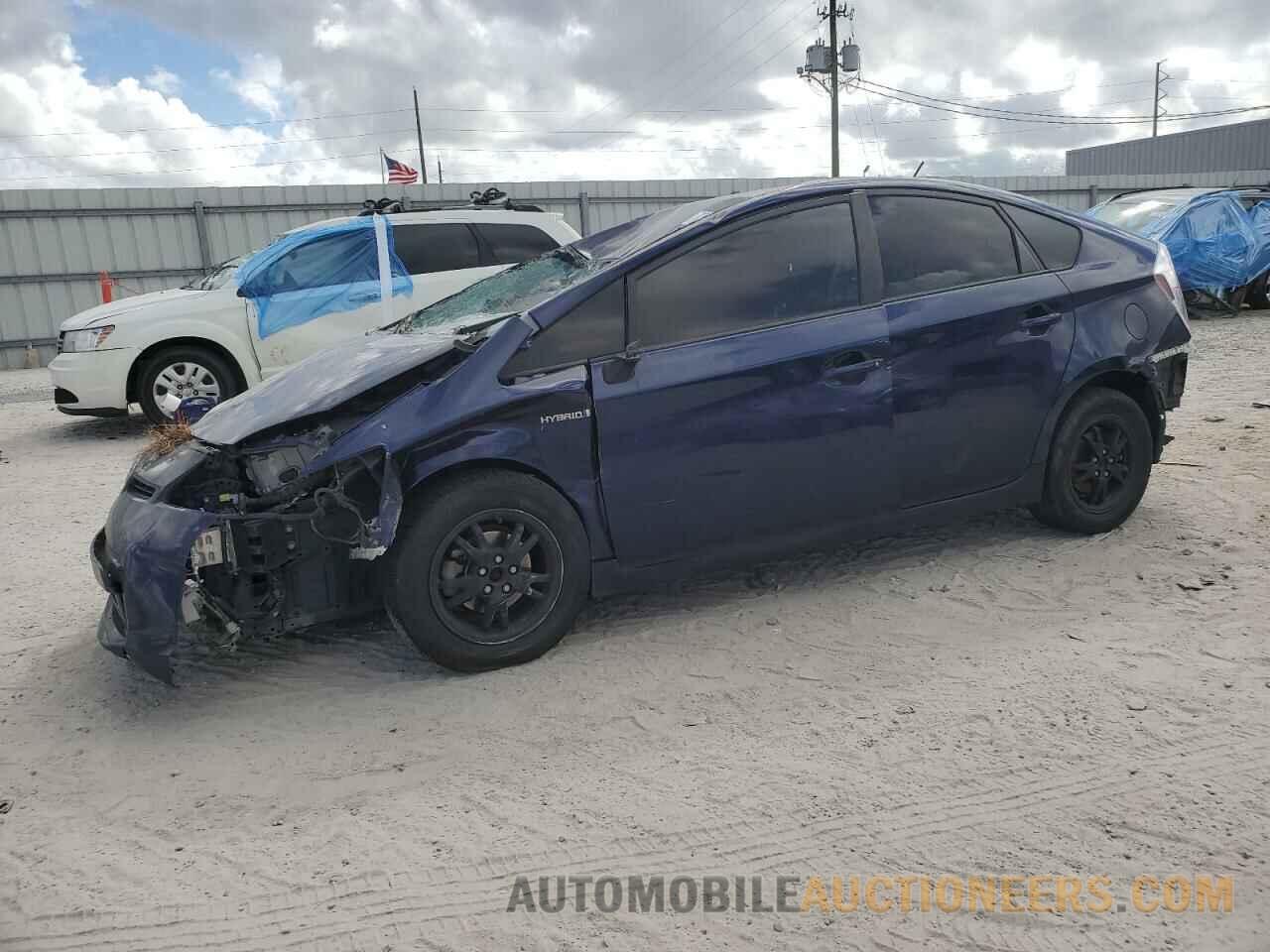 JTDKN3DU0E0384474 TOYOTA PRIUS 2014