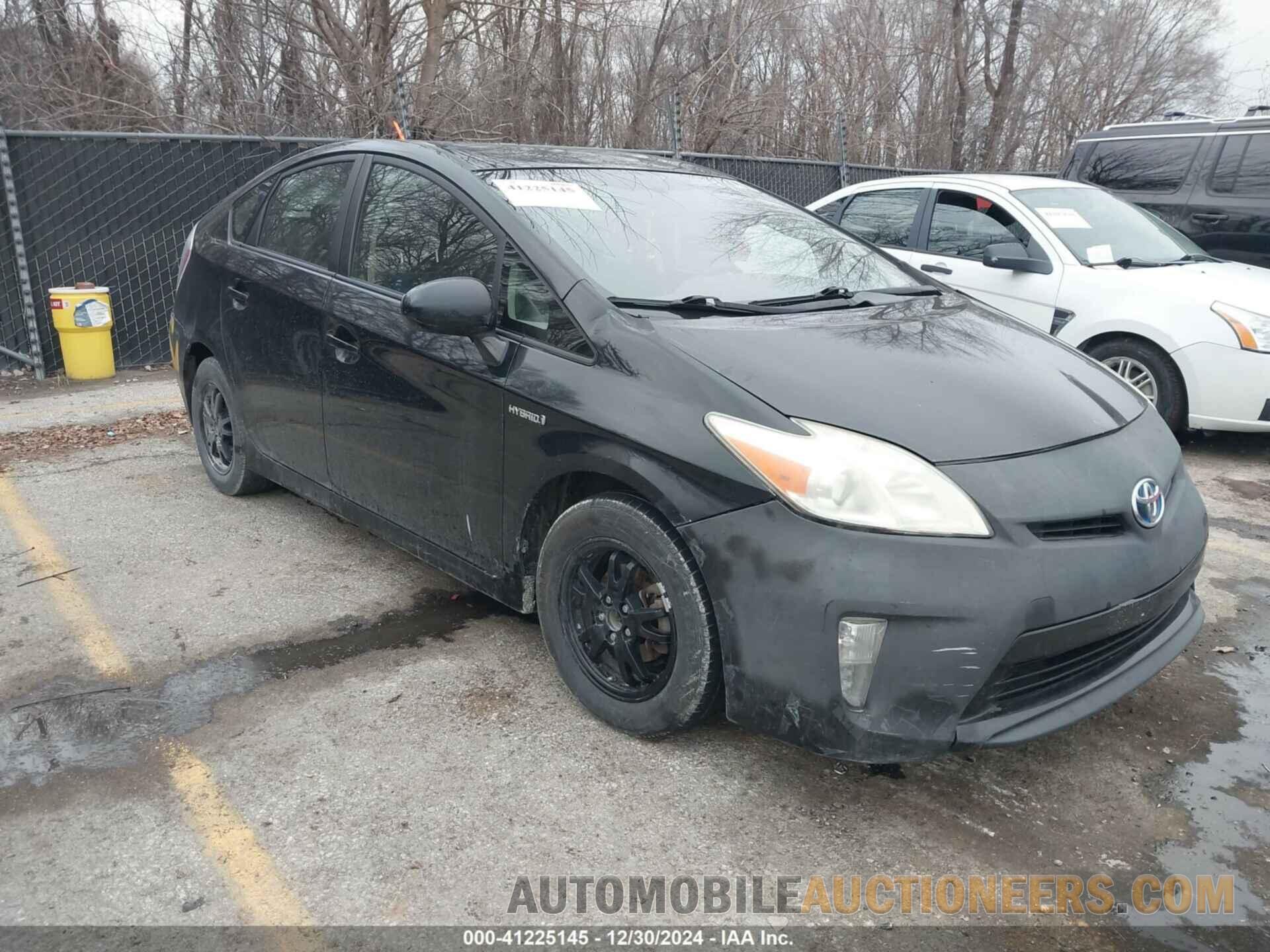 JTDKN3DU0E1742876 TOYOTA PRIUS 2014