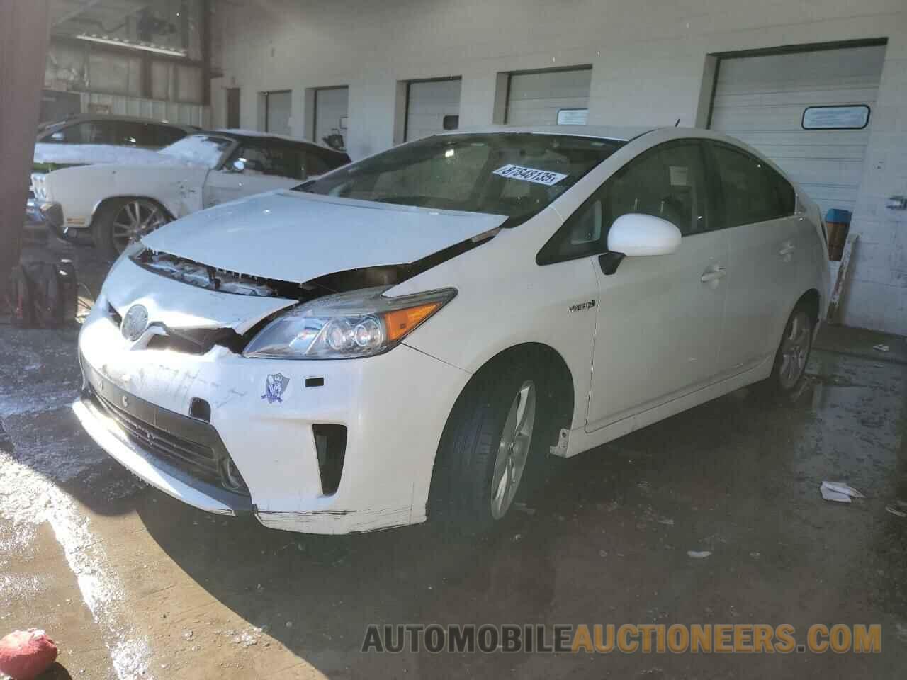 JTDKN3DU0E1752467 TOYOTA PRIUS 2014