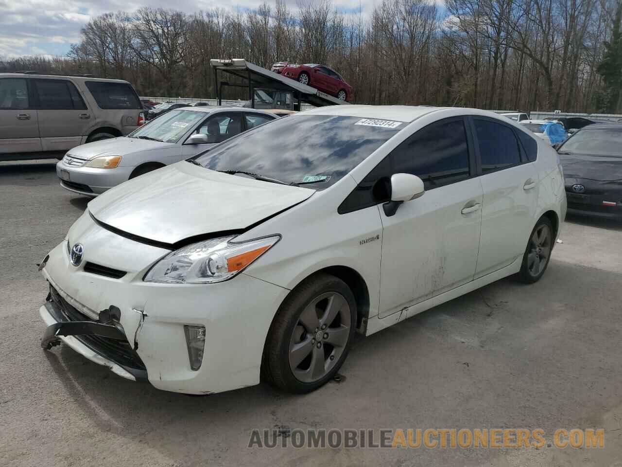 JTDKN3DU0F0402117 TOYOTA PRIUS 2015