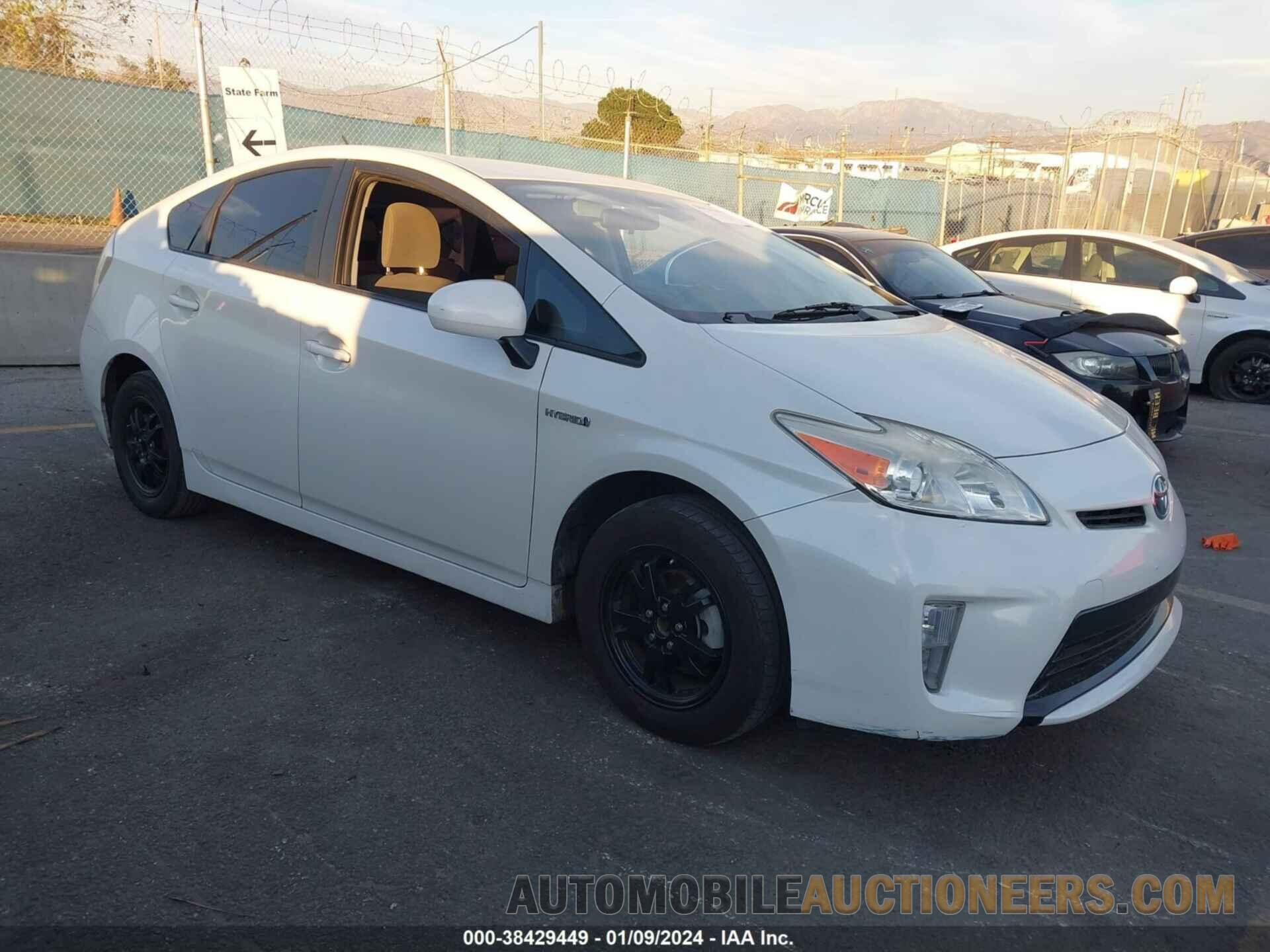 JTDKN3DU0F0425509 TOYOTA PRIUS 2015