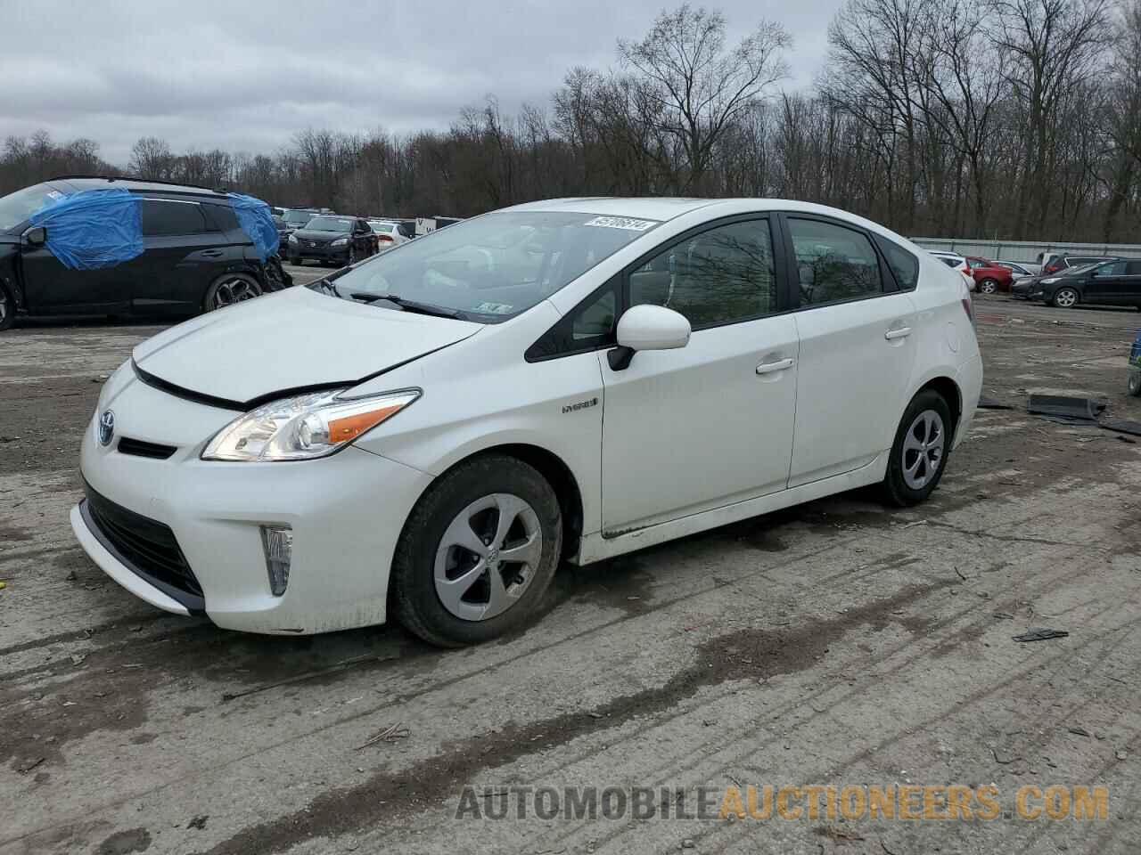 JTDKN3DU0F0425946 TOYOTA PRIUS 2015