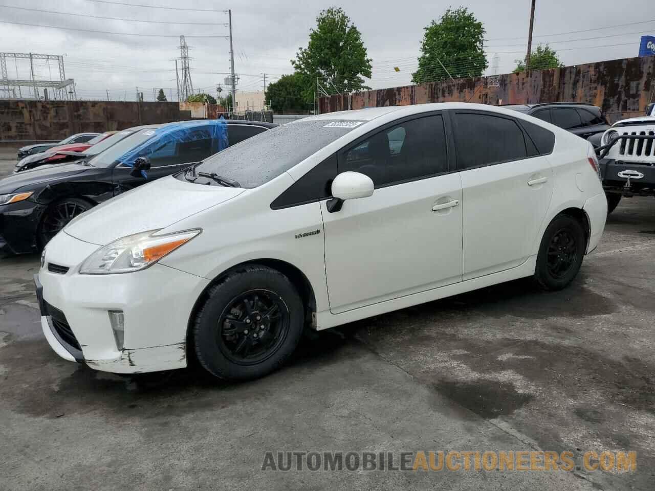 JTDKN3DU0F0426885 TOYOTA PRIUS 2015