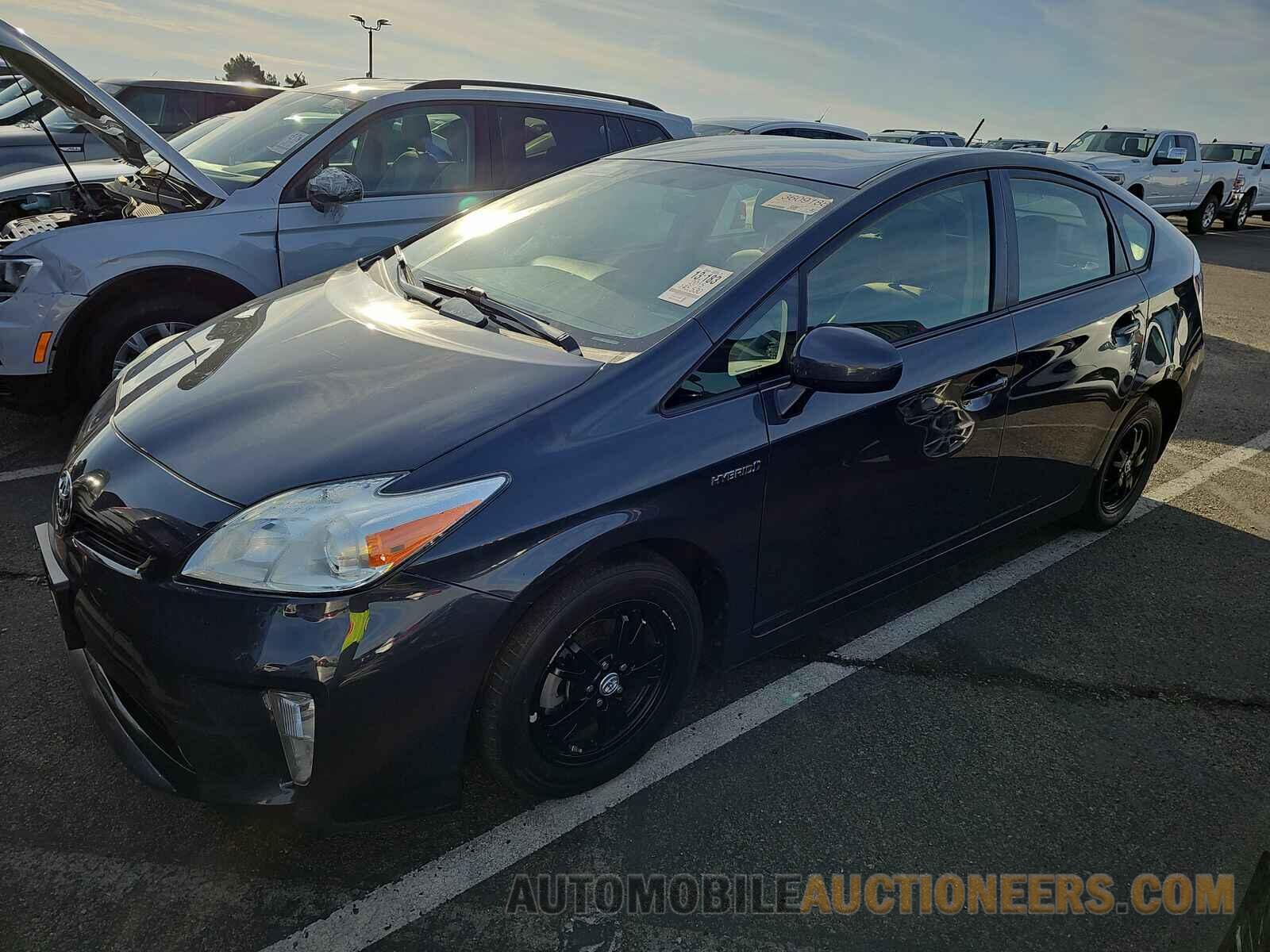 JTDKN3DU0F0435733 Toyota Prius 2015