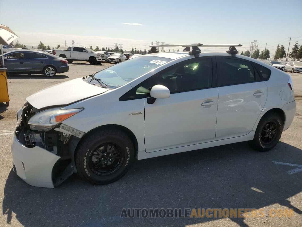 JTDKN3DU0F0451415 TOYOTA PRIUS 2015