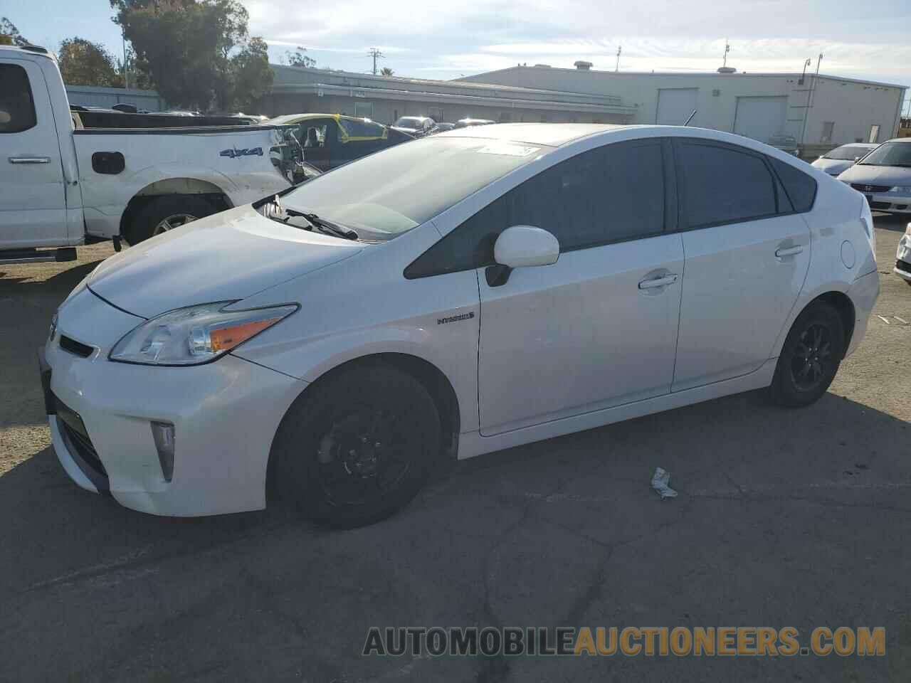 JTDKN3DU0F0457229 TOYOTA PRIUS 2015