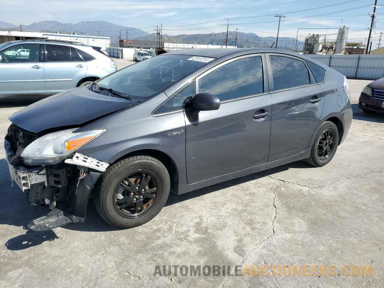 JTDKN3DU0F0477576 TOYOTA PRIUS 2015