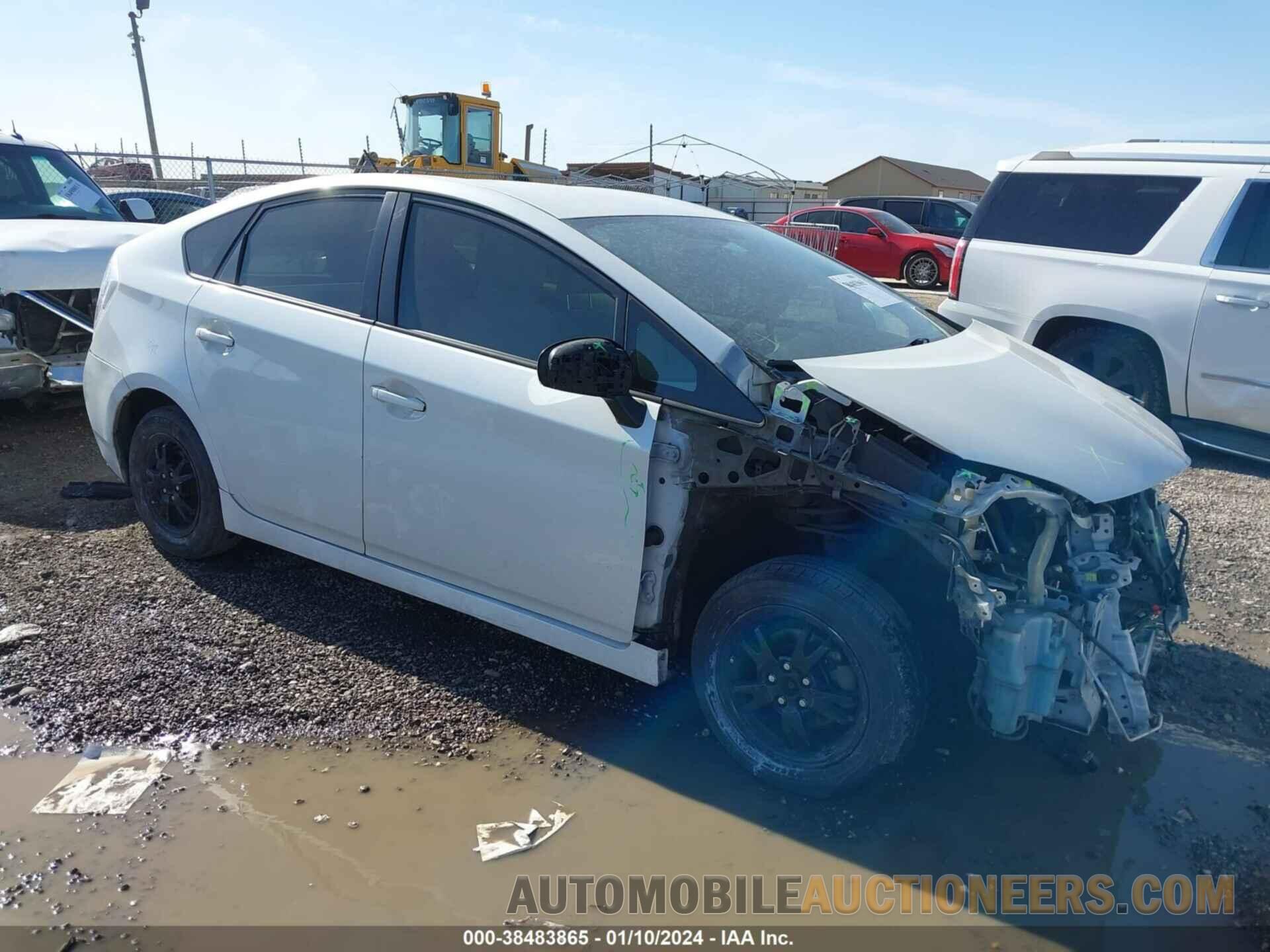 JTDKN3DU0F0483717 TOYOTA PRIUS 2015