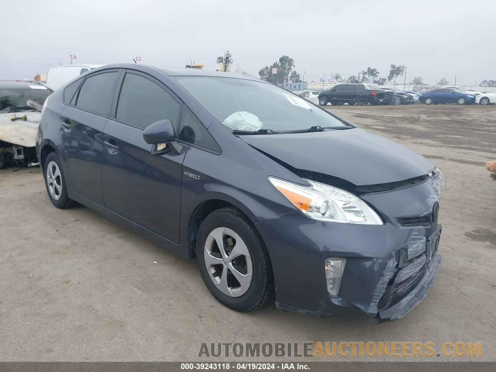 JTDKN3DU0F1879950 TOYOTA PRIUS 2015