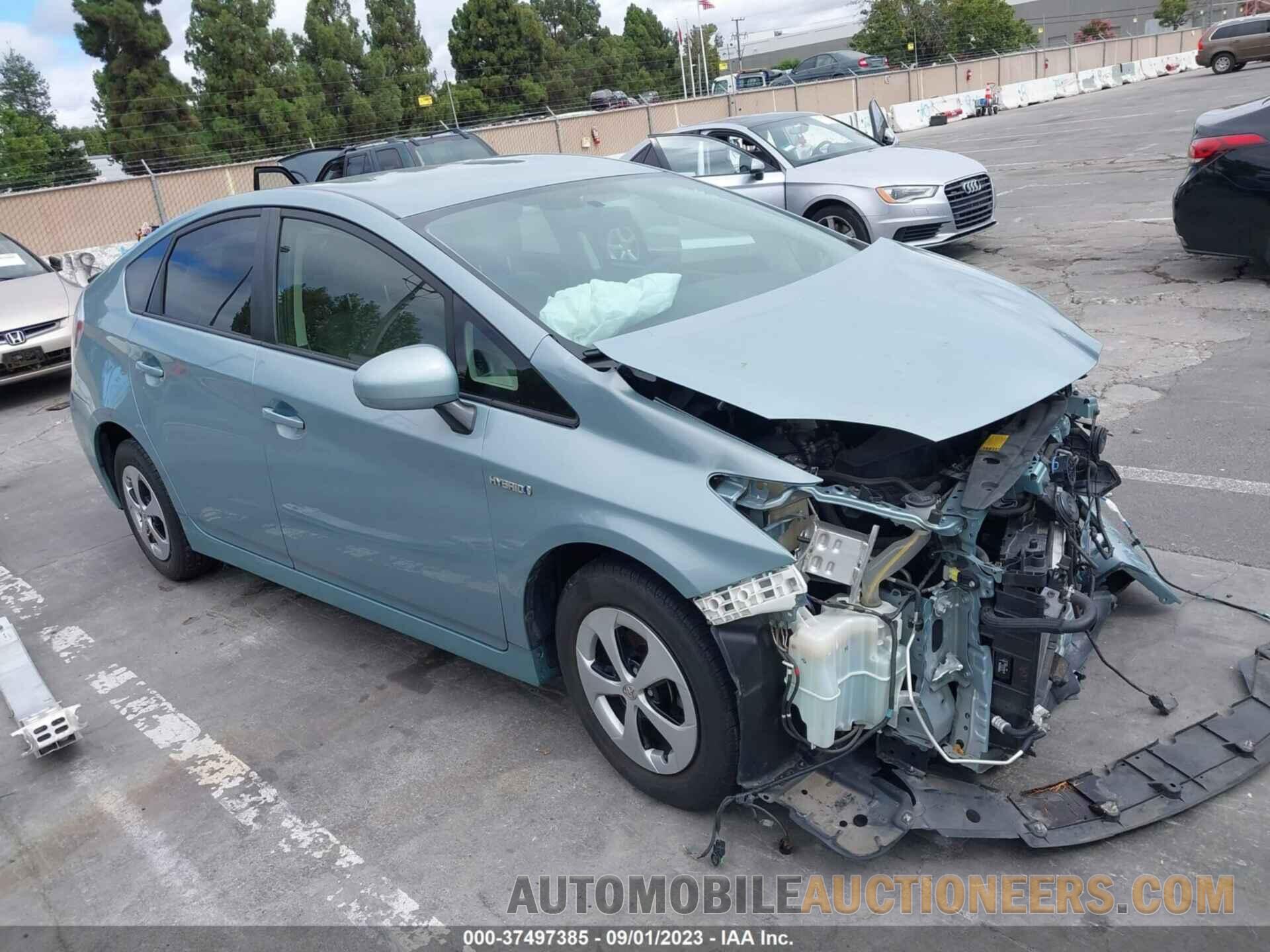 JTDKN3DU0F1886557 TOYOTA PRIUS 2015