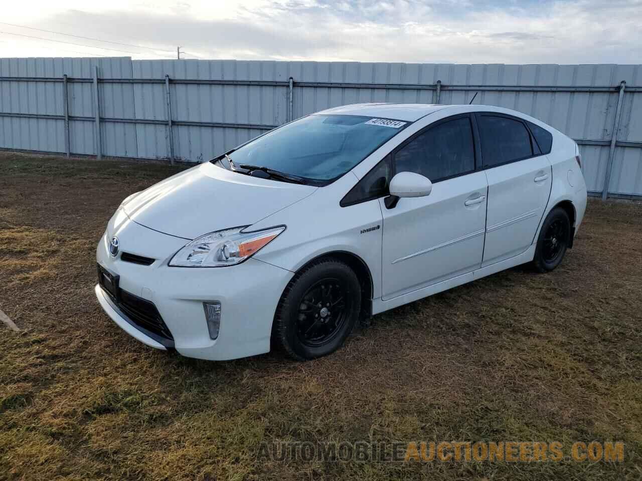 JTDKN3DU0F1890253 TOYOTA PRIUS 2015