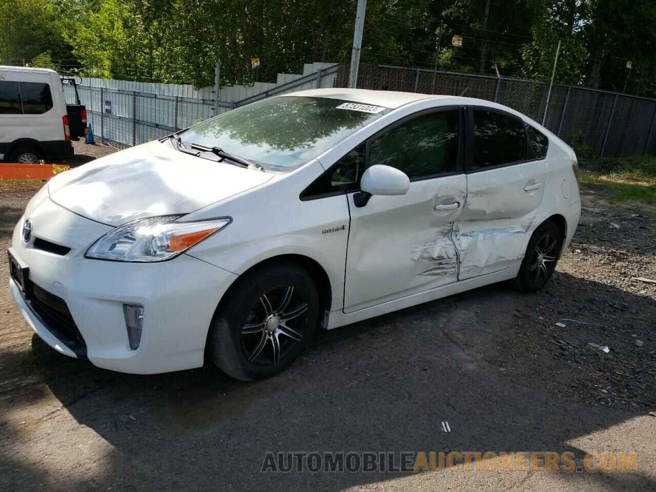 JTDKN3DU0F1890771 TOYOTA PRIUS 2015